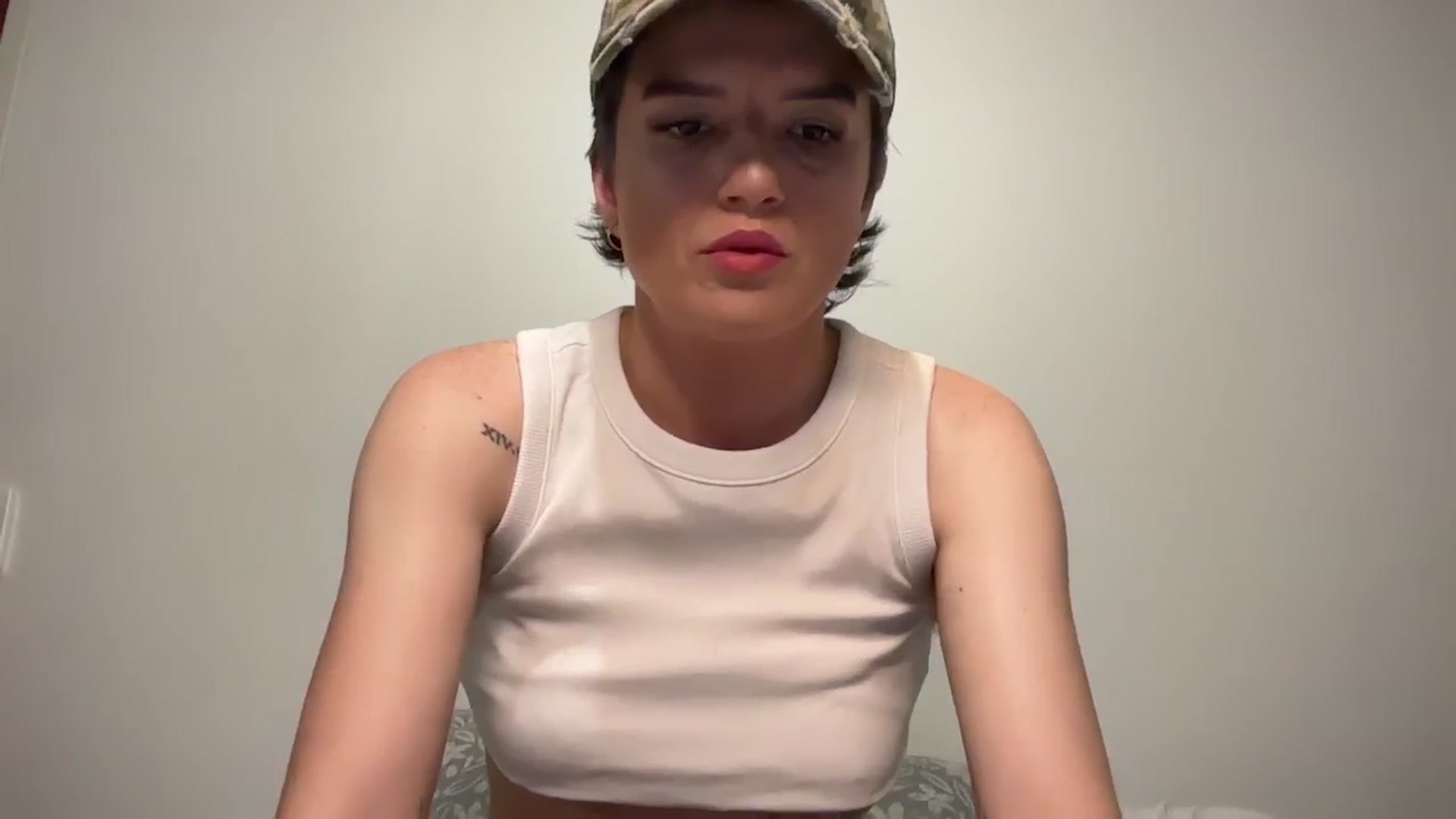 Gallery image thumbnail from Zyla_Branco's myfreecams stream on, 12/28/2024, 10:11 image 12 of 20