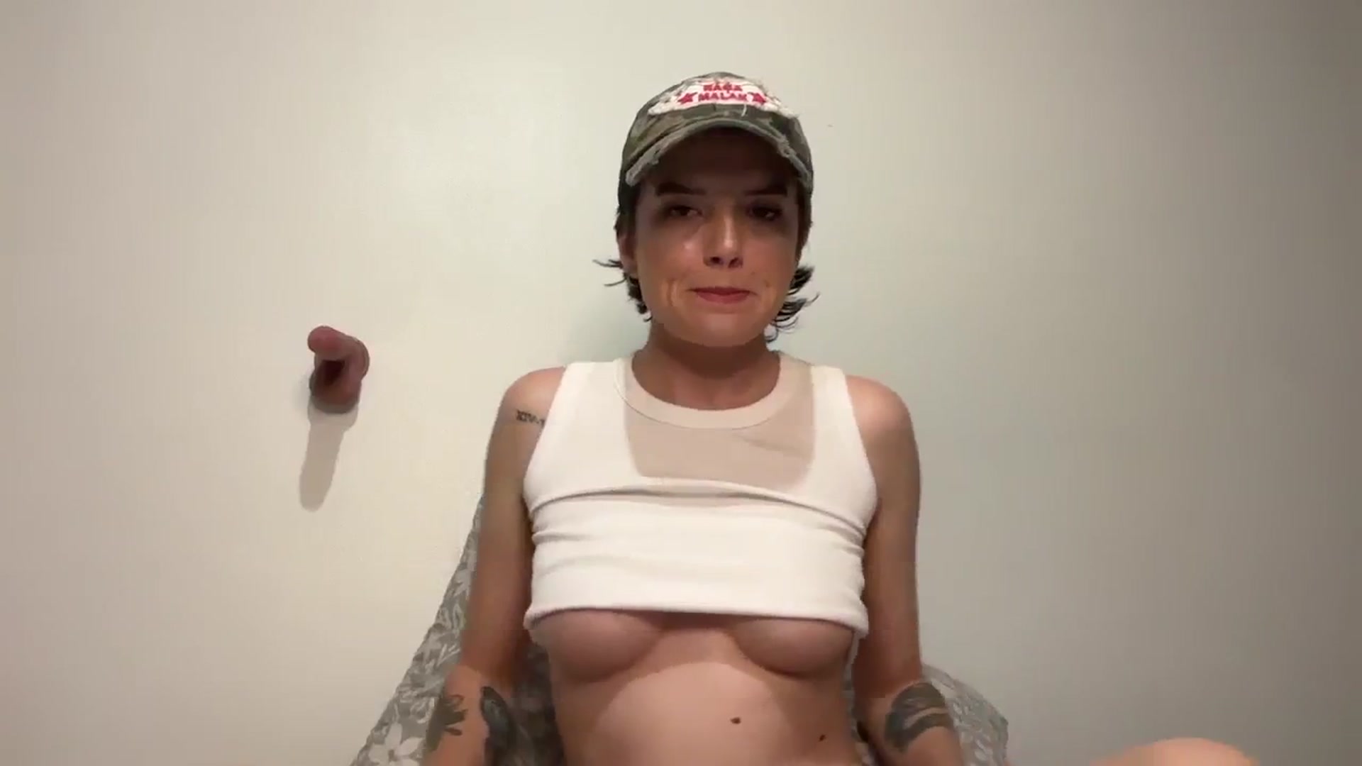 Gallery image thumbnail from Zyla_Branco's myfreecams stream on, 12/28/2024, 11:00 image 18 of 20