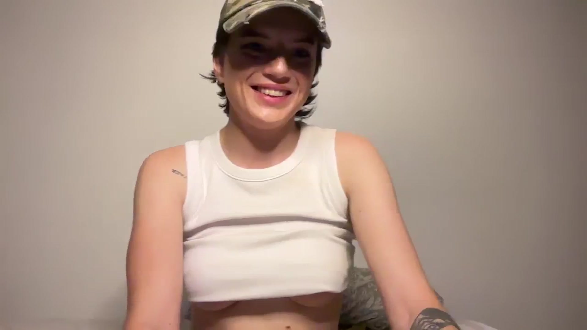 Gallery image thumbnail from Zyla_Branco's myfreecams stream on, 12/28/2024, 13:47 image 11 of 20