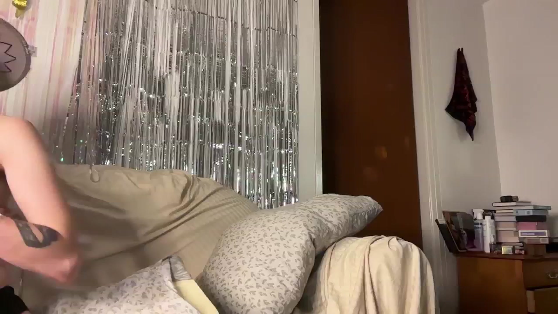 Gallery image thumbnail from Zyla_Branco's myfreecams stream on, 12/31/2024, 16:23 image 10 of 20