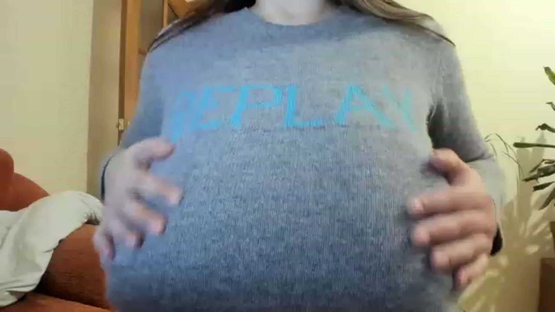 Gallery image thumbnail from aAntoninAa's myfreecams stream on, 11/28/2022, 17:47 image 16 of 20