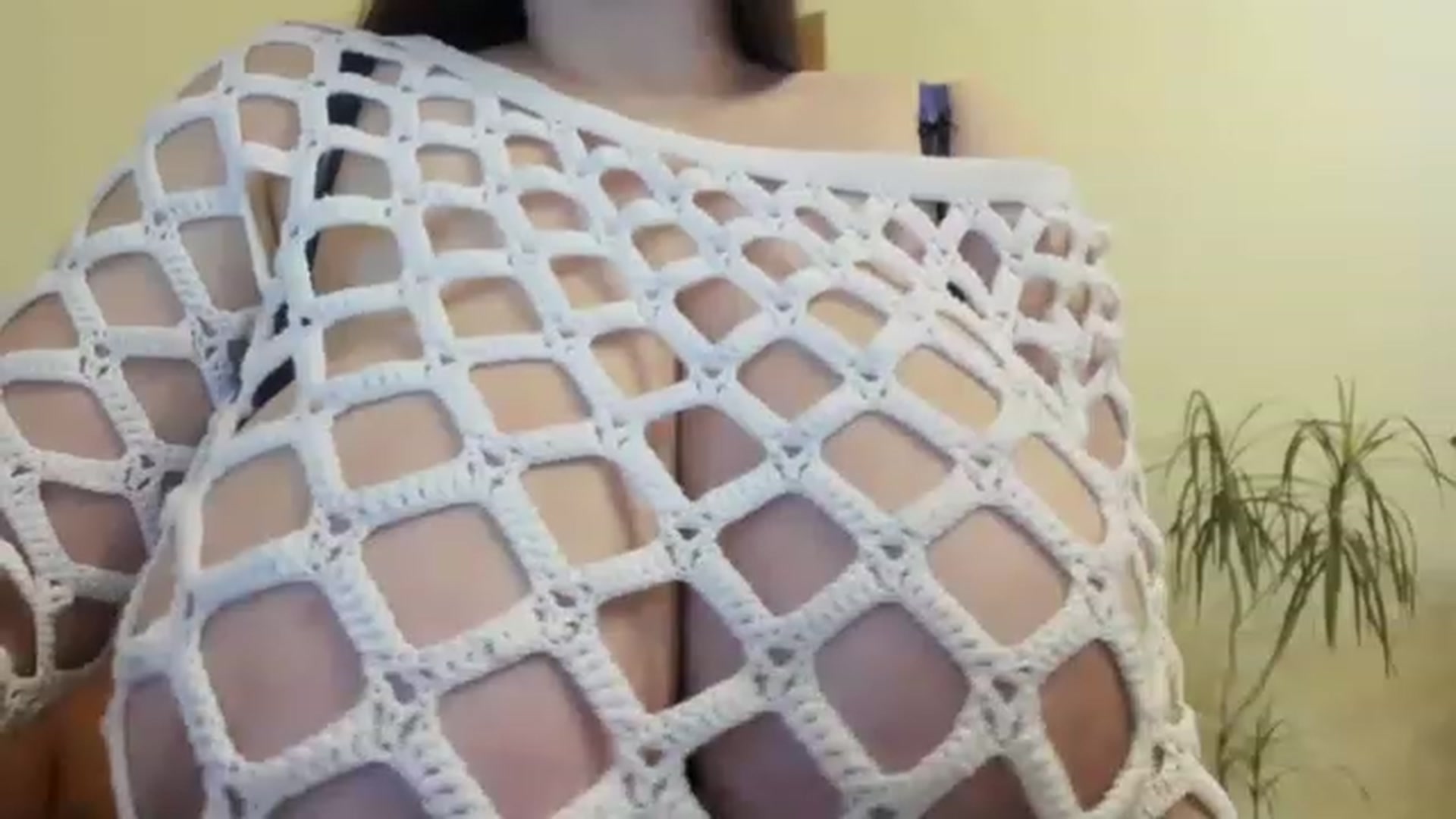 Gallery image thumbnail from aAntoninAa's myfreecams stream on, 12/01/2022, 16:10 image 9 of 20
