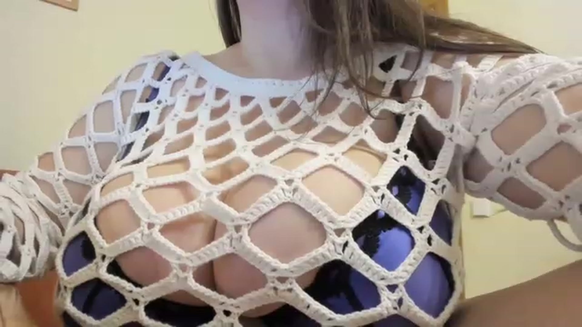 Gallery image thumbnail from aAntoninAa's myfreecams stream on, 12/03/2022, 21:08 image 16 of 20