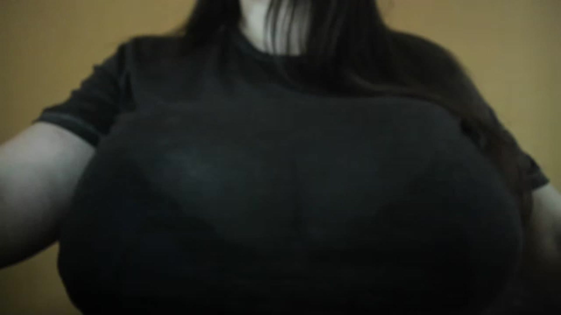 Gallery image thumbnail from aAntoninAa's myfreecams stream on, 02/04/2023, 12:36 image 14 of 20