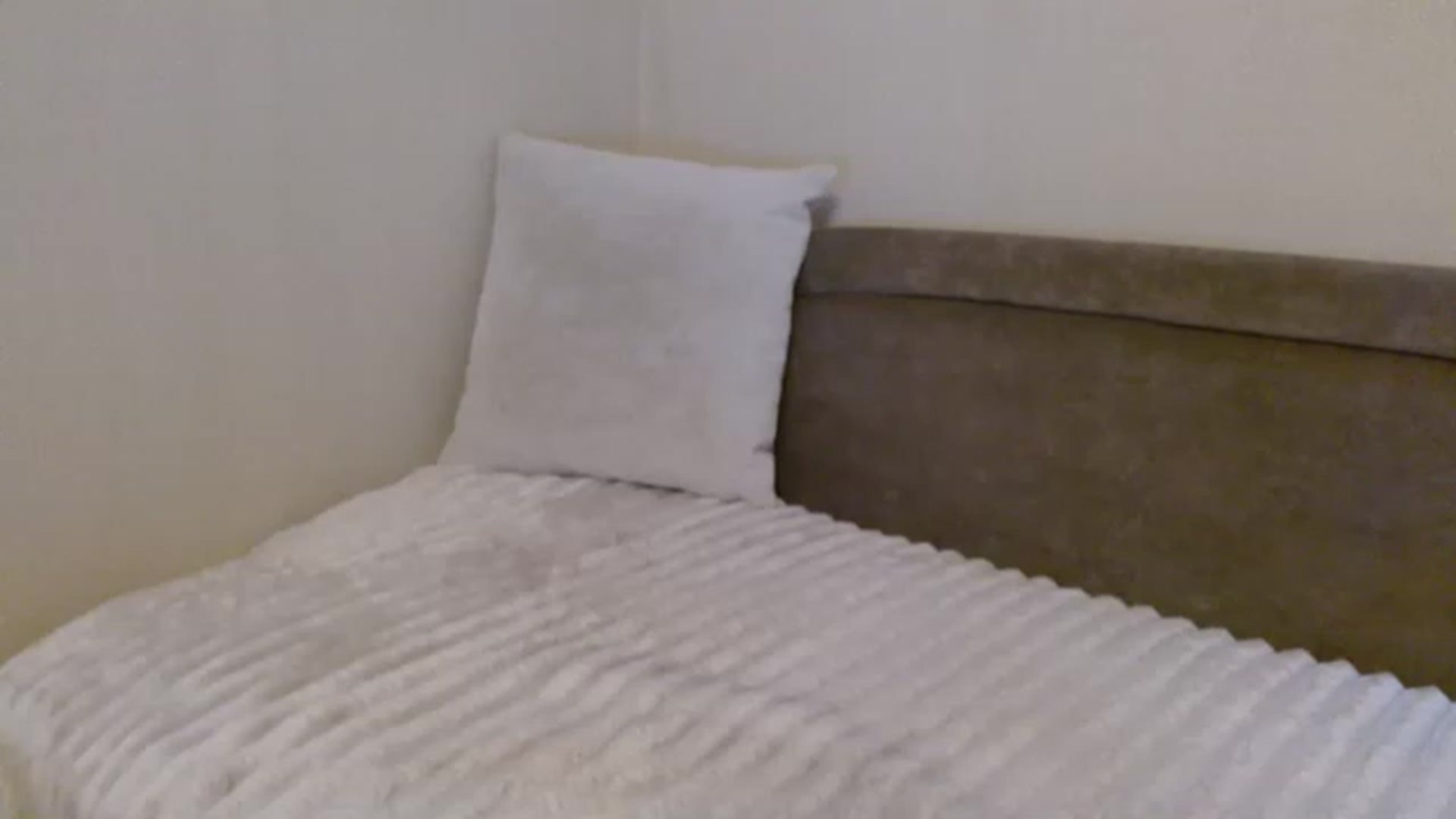 Gallery image thumbnail from aAntoninAa's myfreecams stream on, 05/02/2023, 17:36 image 4 of 20