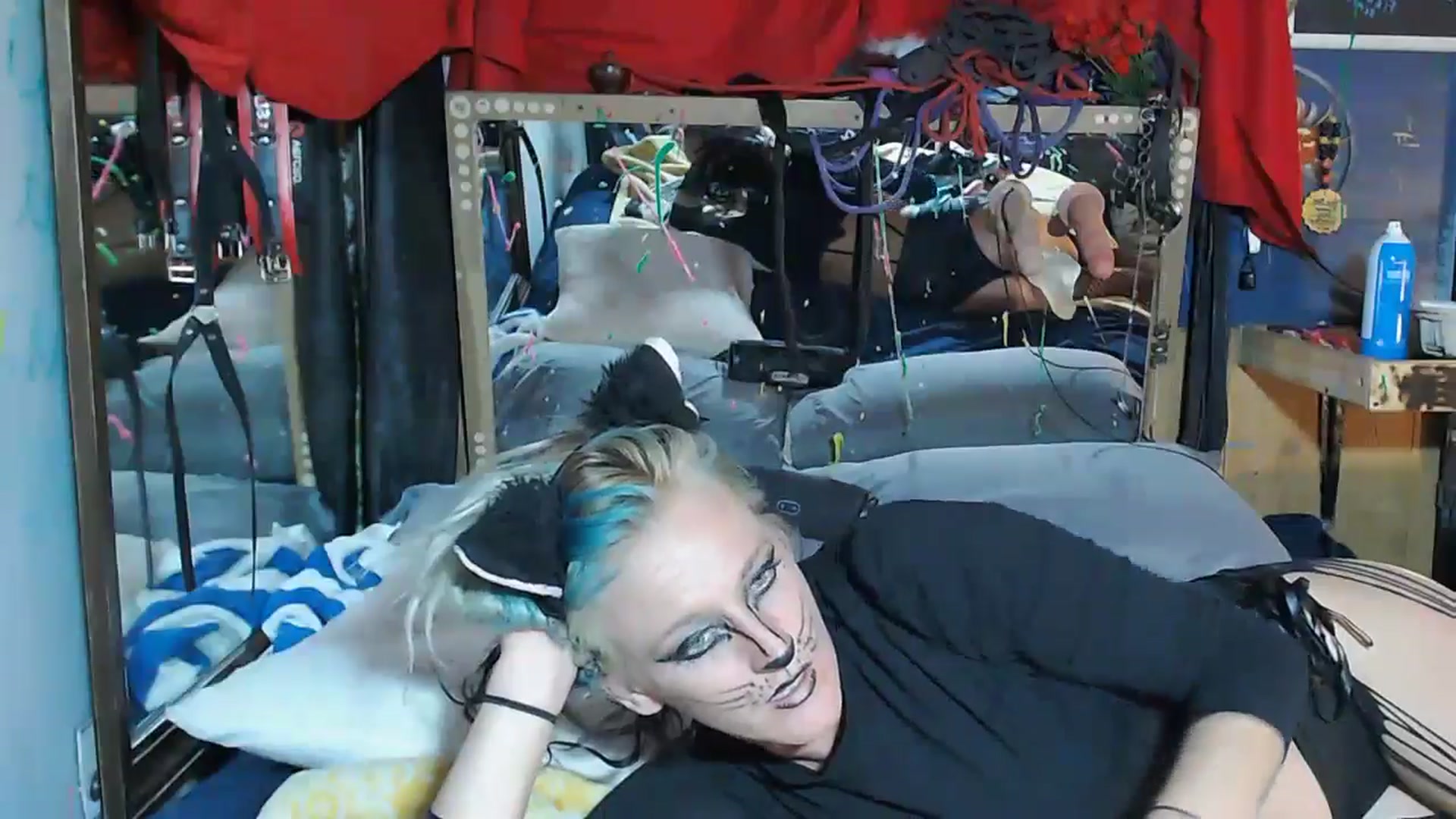 Gallery image thumbnail from aCumSlutSiren's myfreecams stream on, 10/08/2024, 09:27 image 4 of 20
