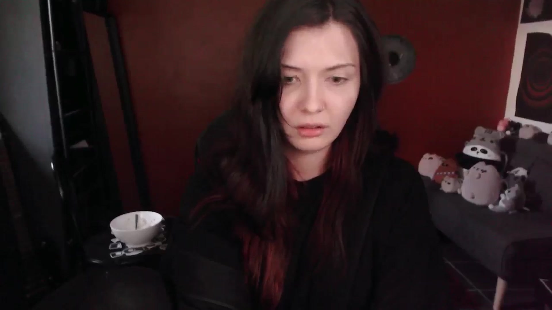 Gallery image thumbnail from aIan_001's myfreecams stream on, 05/18/2025, 07:25 image 17 of 20