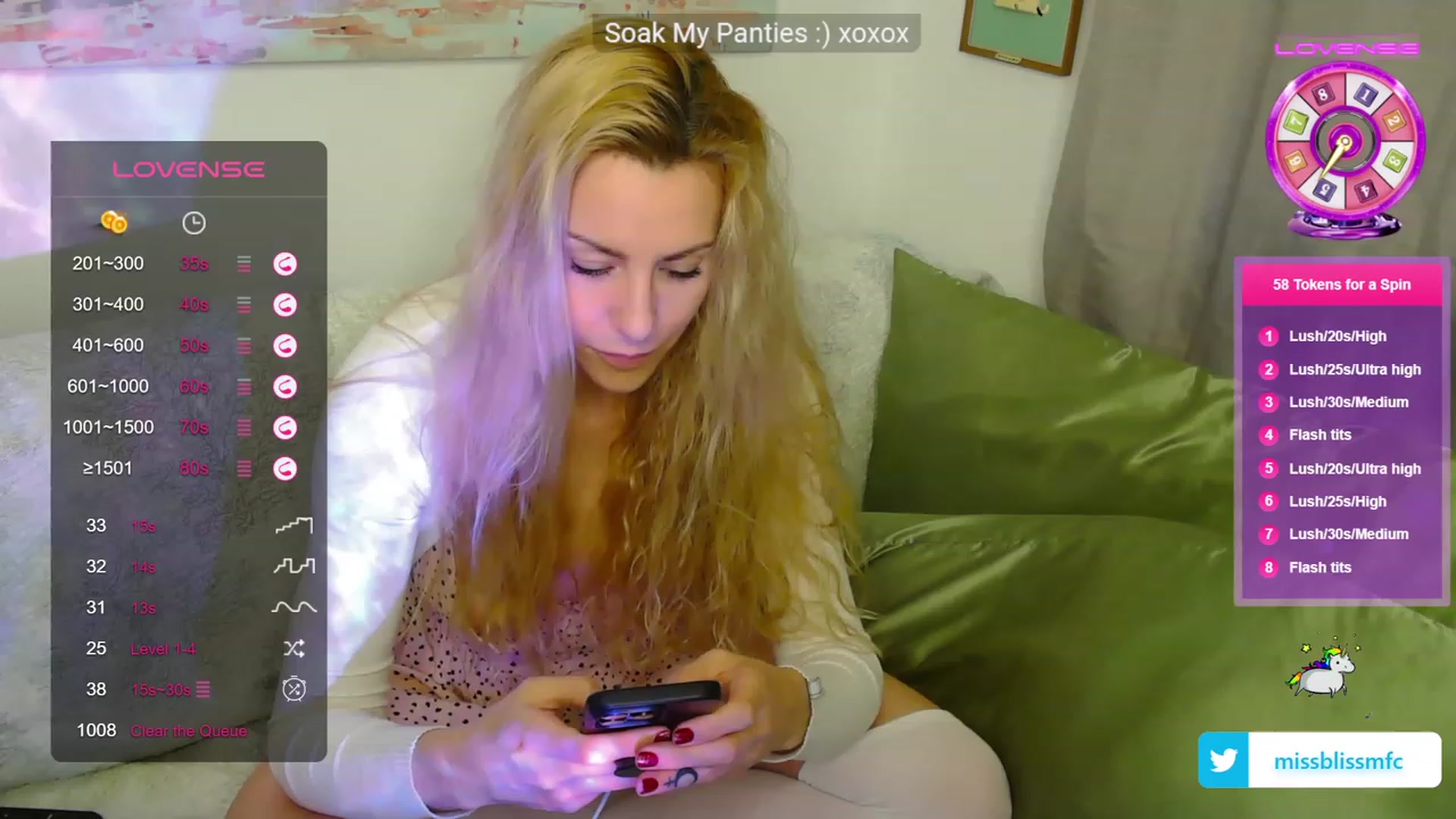 Gallery image thumbnail from aMissBliss's myfreecams stream on, 11/08/2023, 01:07 image 12 of 20