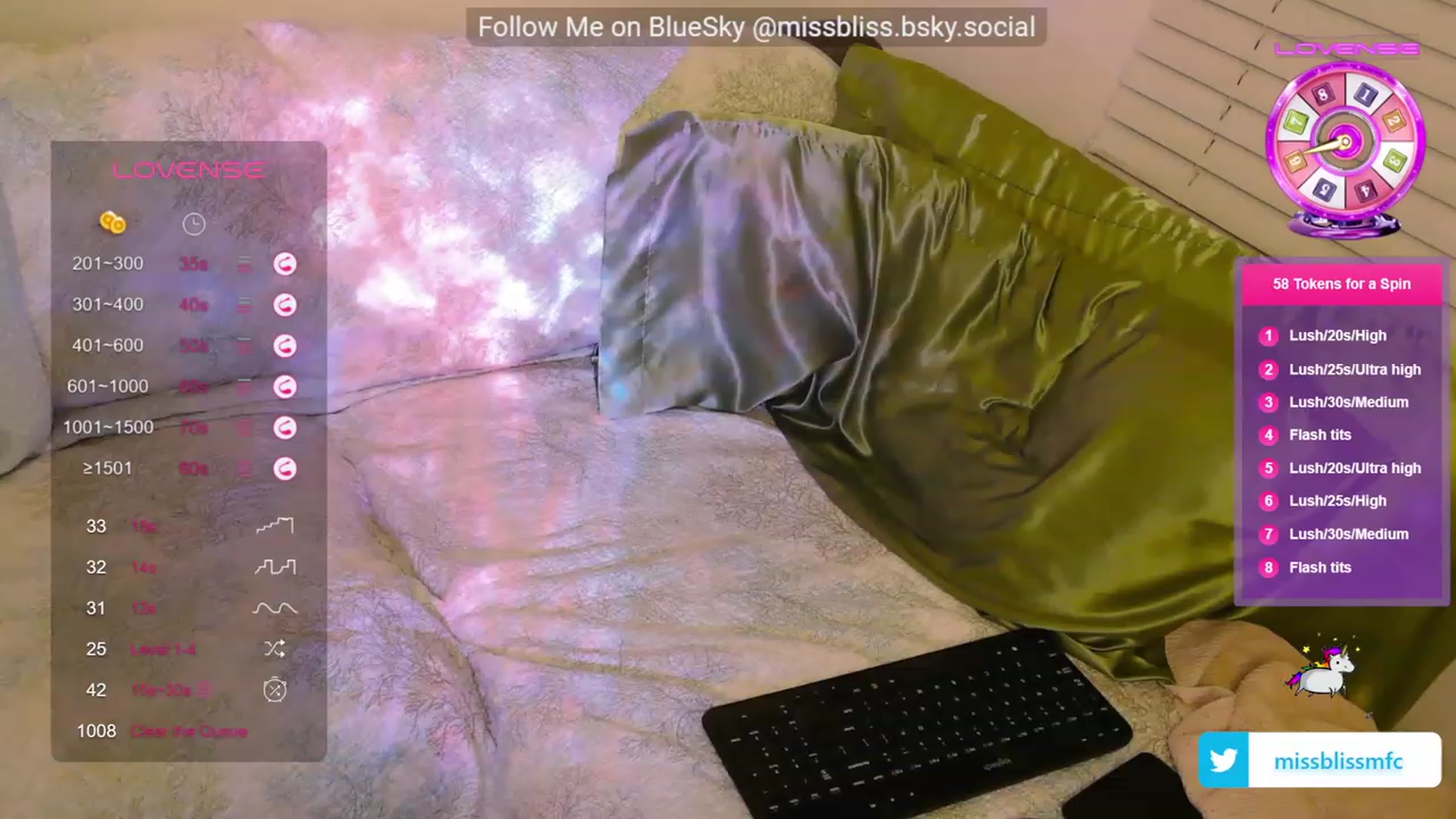 Gallery image thumbnail from aMissBliss's myfreecams stream on, 12/12/2023, 24:50 image 17 of 20