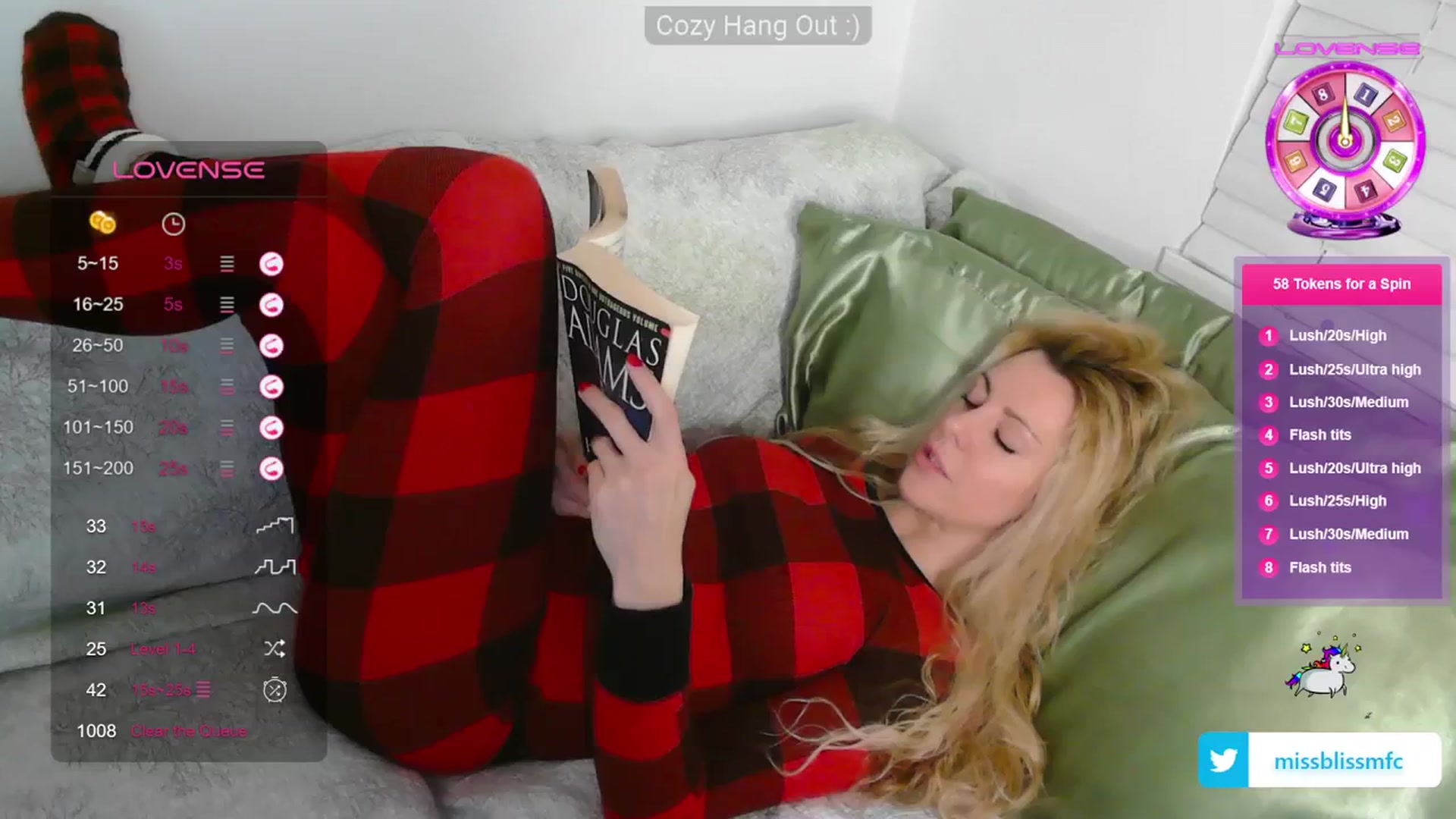 Gallery image thumbnail from aMissBliss's myfreecams stream on, 01/15/2024, 05:33 image 12 of 20