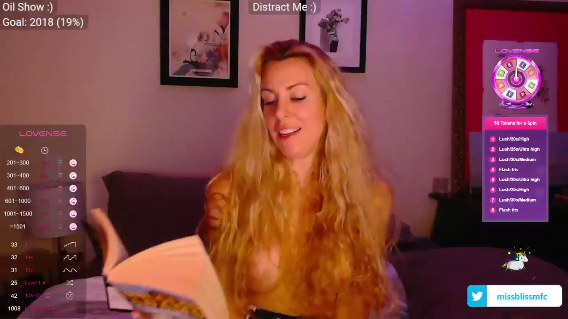 Gallery image thumbnail from aMissBliss's myfreecams stream on, 05/31/2024, 05:17 image 6 of 20