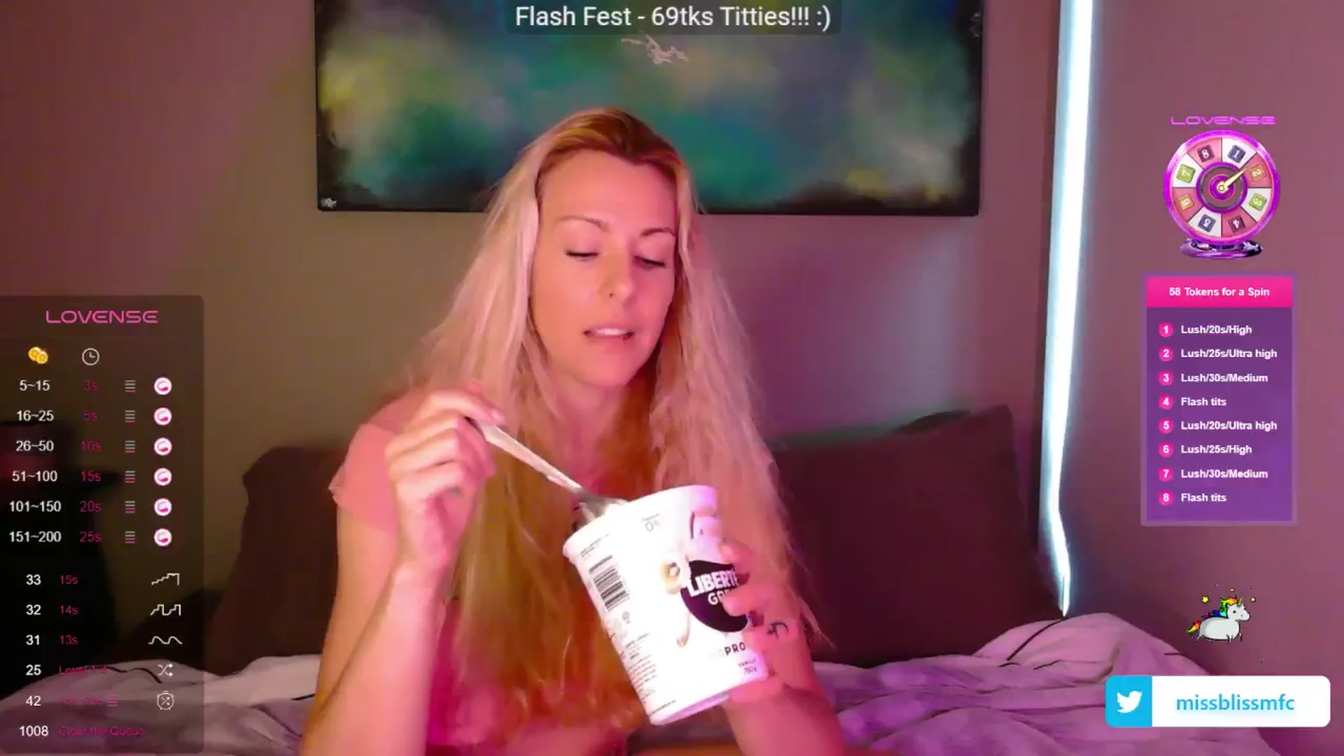 Gallery image thumbnail from aMissBliss's myfreecams stream on, 08/13/2024, 01:51 image 7 of 20