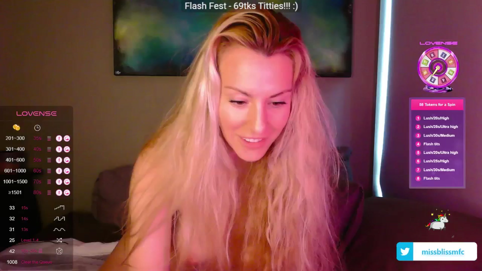 Gallery image thumbnail from aMissBliss's myfreecams stream on, 08/13/2024, 01:51 image 12 of 20
