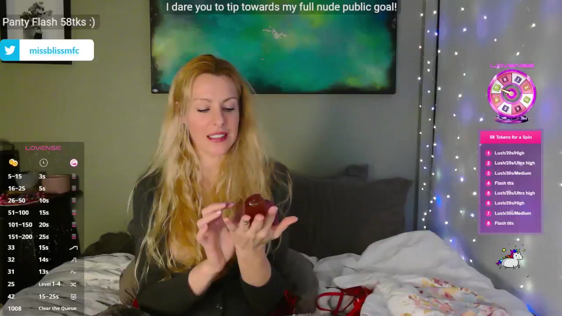 Gallery image thumbnail from aMissBliss's myfreecams stream on, 12/31/2024, 05:42 image 14 of 20