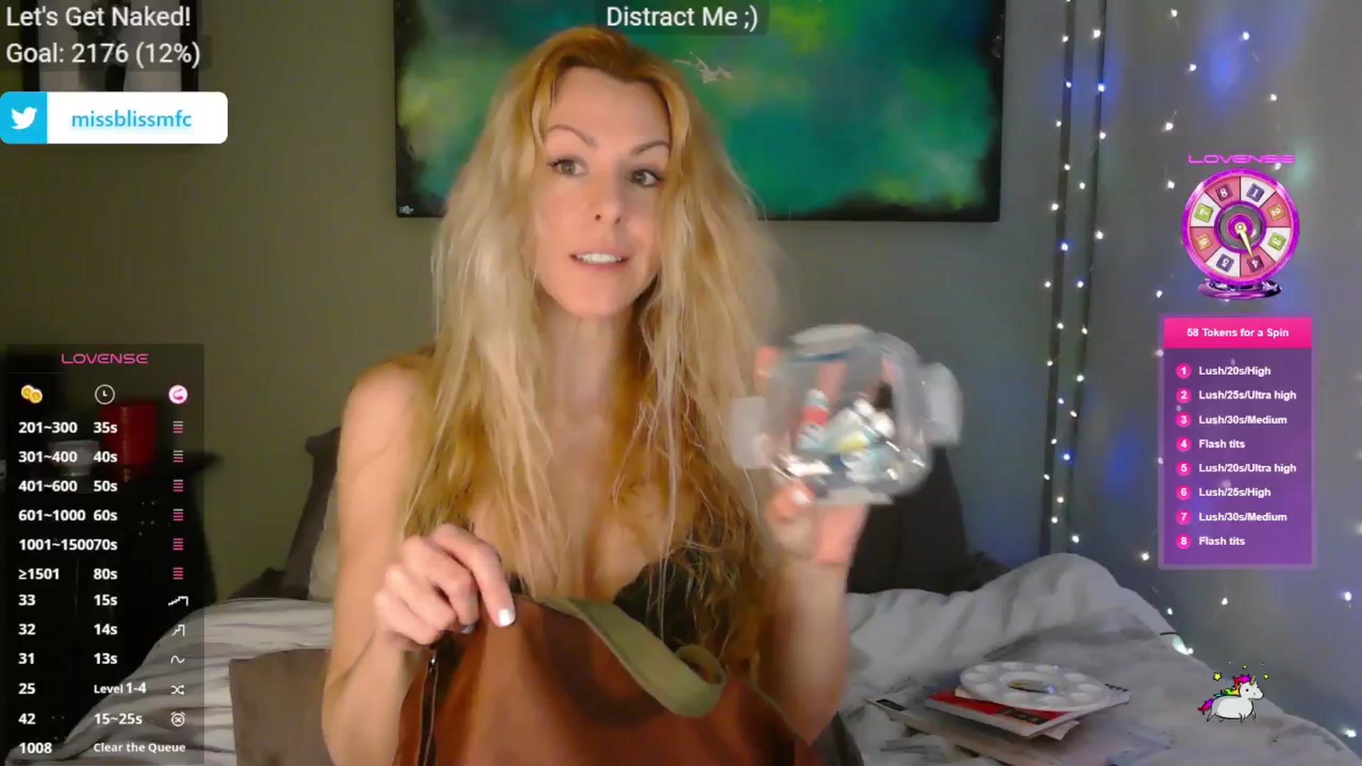 Gallery image thumbnail from aMissBliss's myfreecams stream on, 04/10/2025, 05:19 image 9 of 20