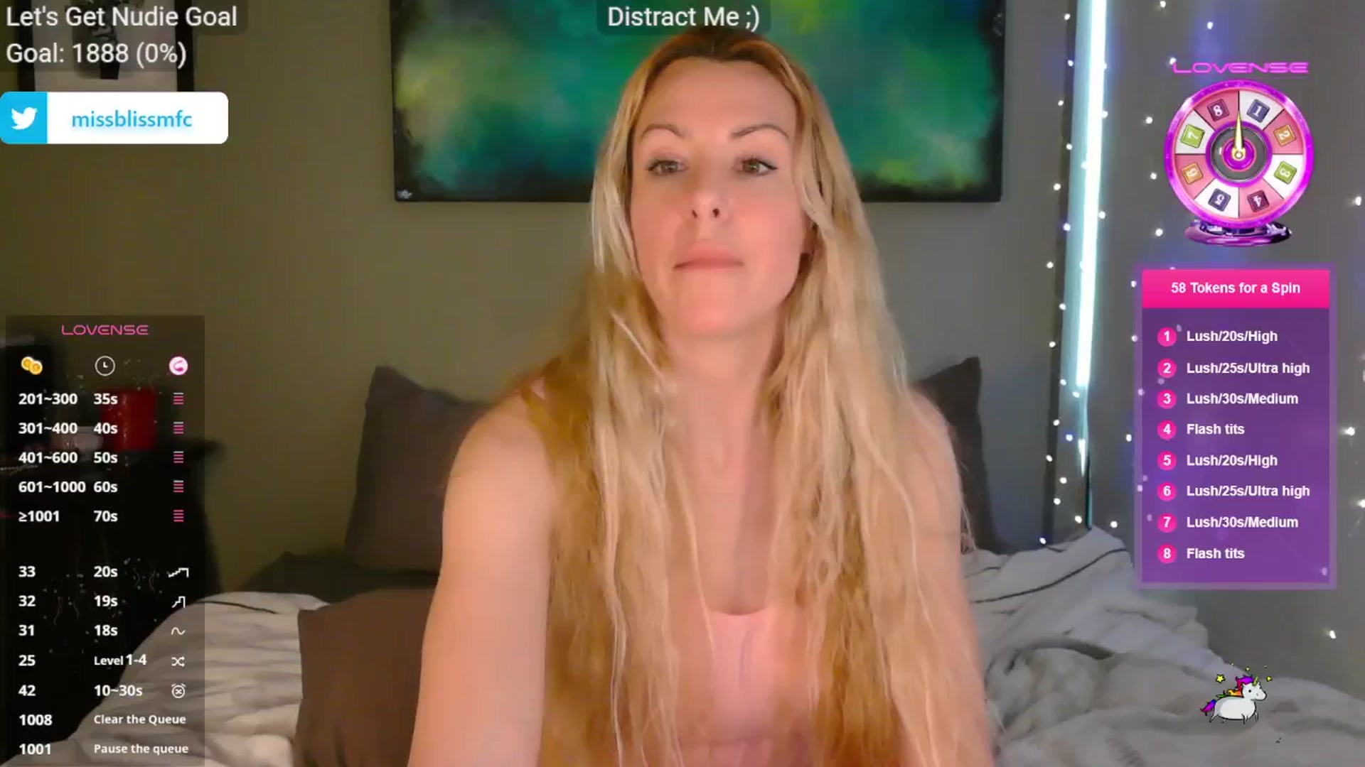 Gallery image thumbnail from aMissBliss's myfreecams stream on, 04/22/2025, 03:36 image 4 of 20