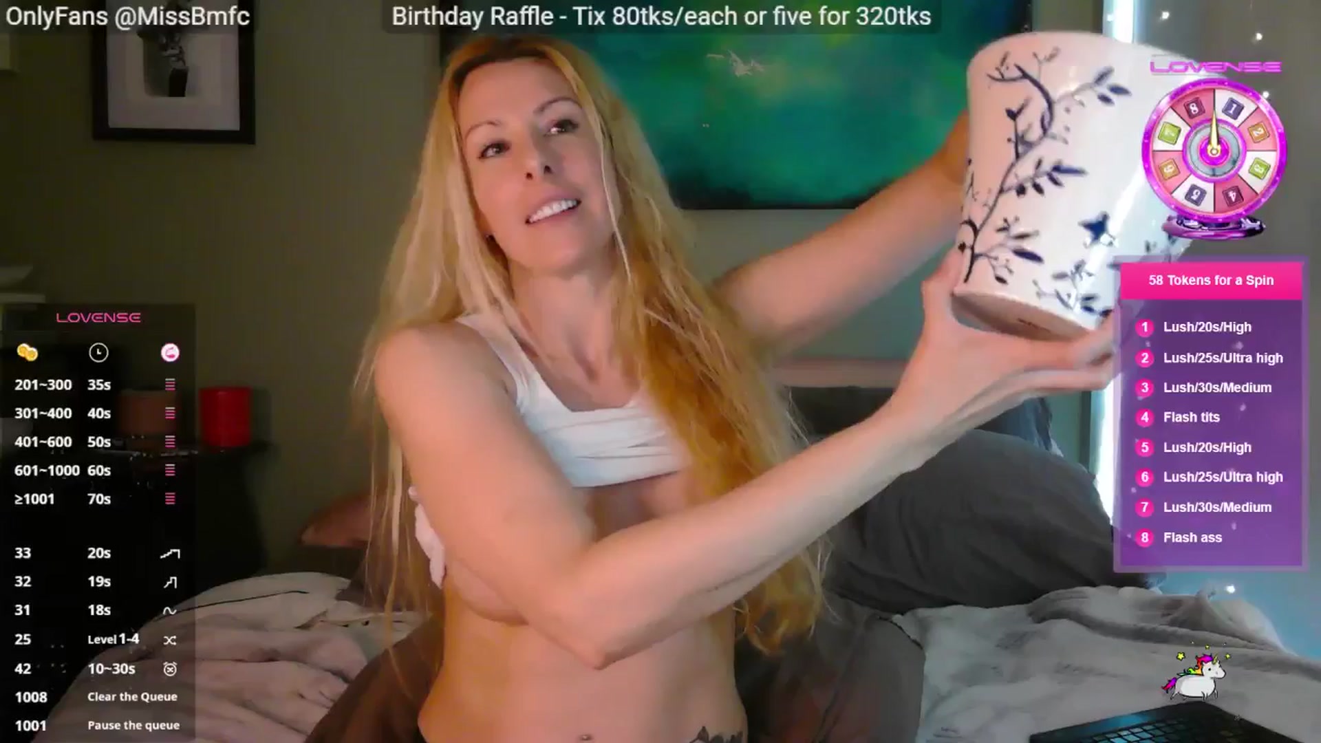 Gallery image thumbnail from aMissBliss's myfreecams stream on, 09/22/2025, 22:15 image 8 of 20