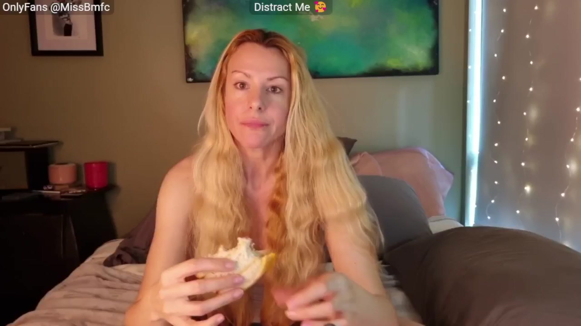 Gallery image thumbnail from aMissBliss's myfreecams stream on, 09/24/2025, 23:54 image 5 of 20