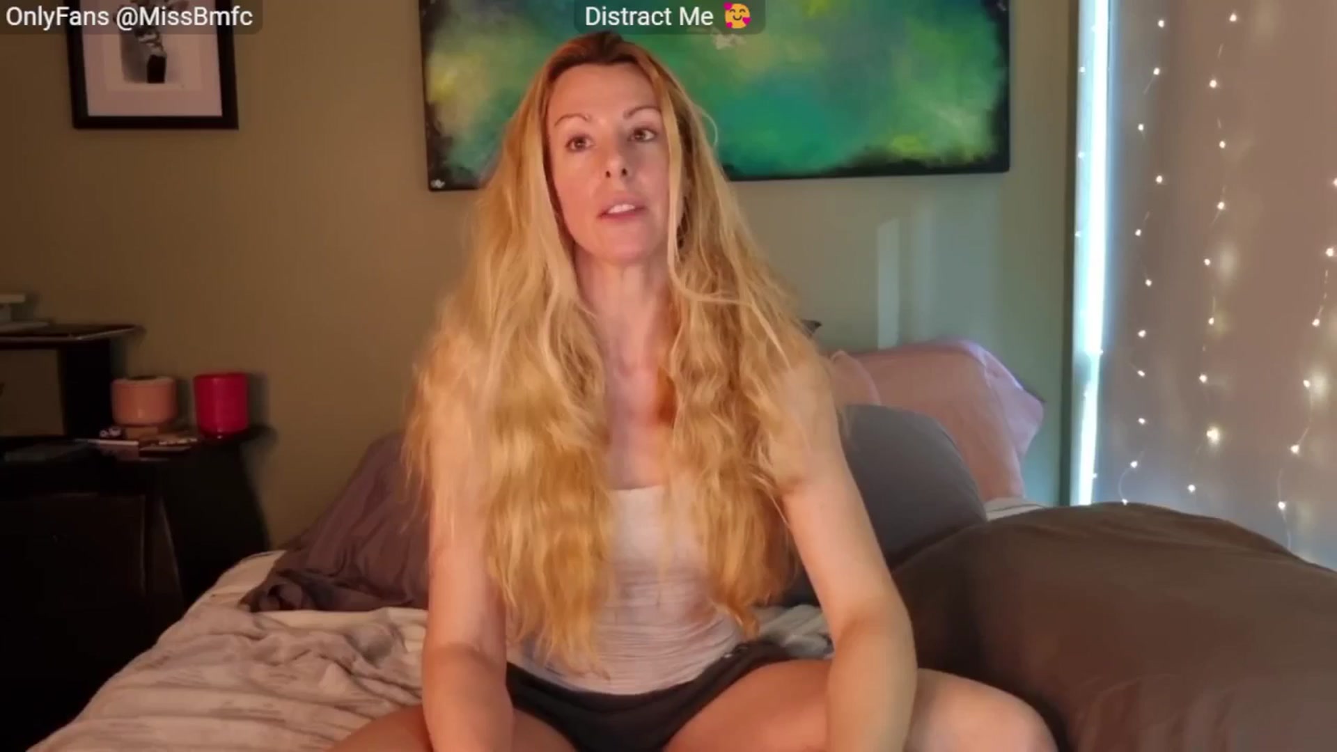 Gallery image thumbnail from aMissBliss's myfreecams stream on, 09/24/2025, 23:54 image 11 of 20