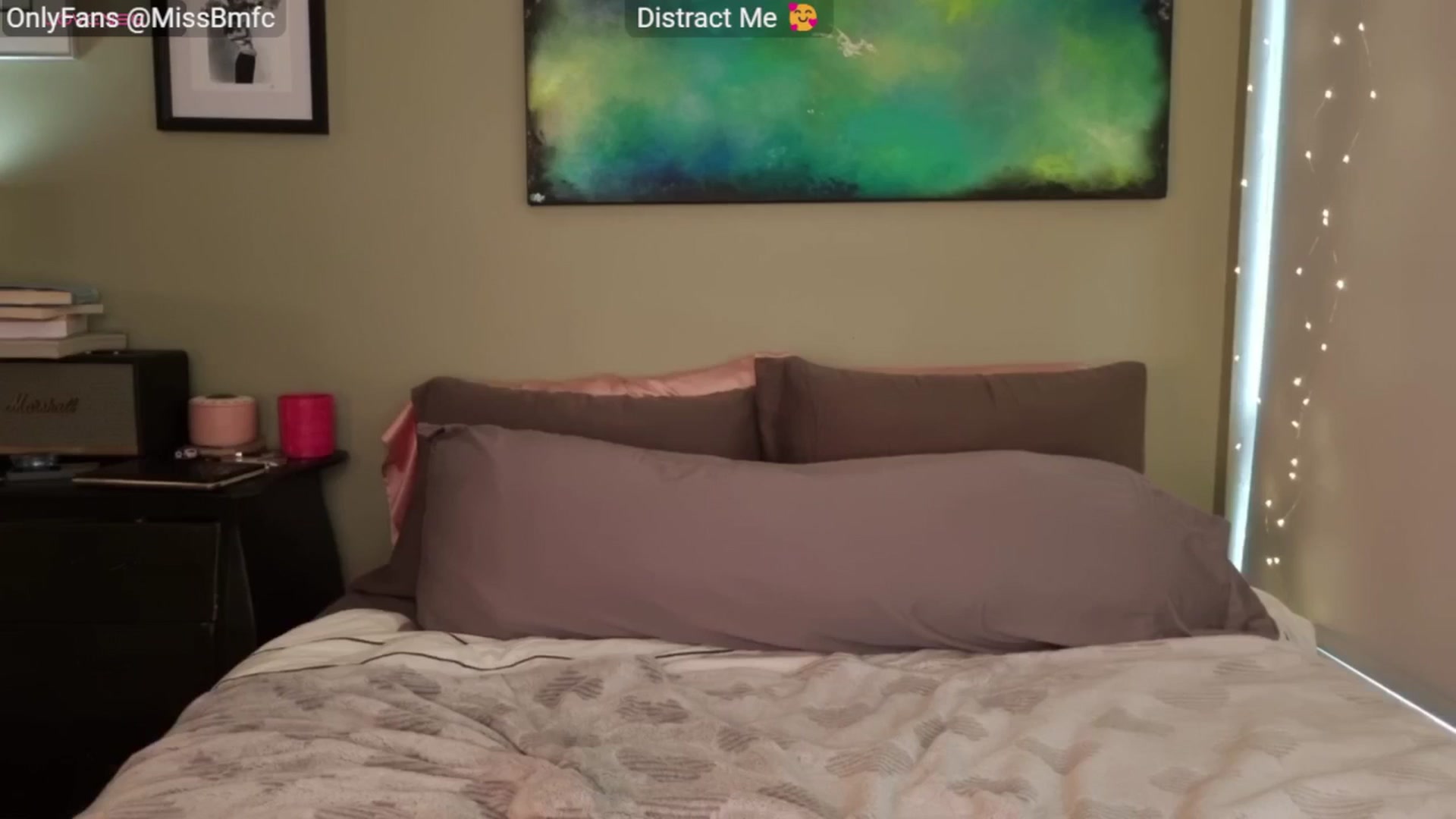 Gallery image thumbnail from aMissBliss's myfreecams stream on, 09/27/2025, 17:18 image 3 of 20
