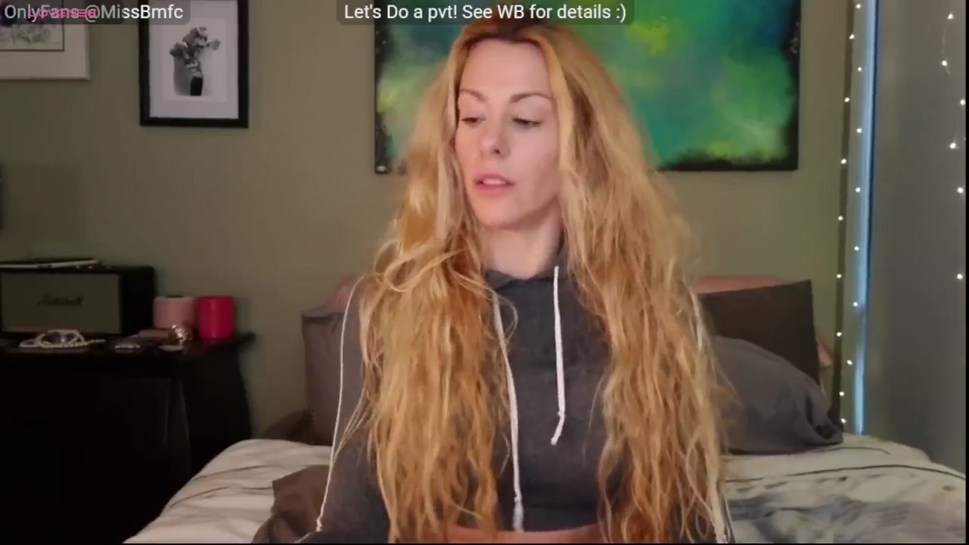 Gallery image thumbnail from aMissBliss's myfreecams stream on, 11/10/2025, 01:19 image 3 of 20