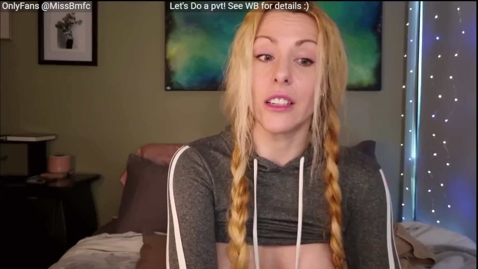 Gallery image thumbnail from aMissBliss's myfreecams stream on, 12/17/2025, 23:11 image 14 of 20