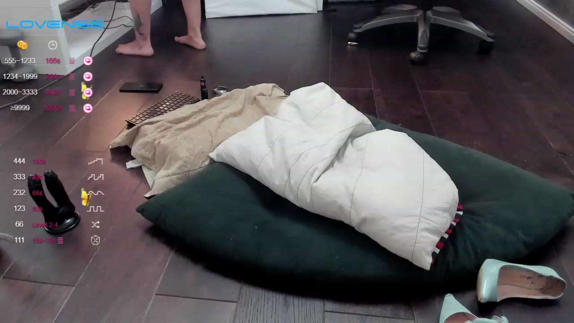 Gallery image thumbnail from aOhMyASS's myfreecams stream on, 08/10/2023, 09:01 image 13 of 20