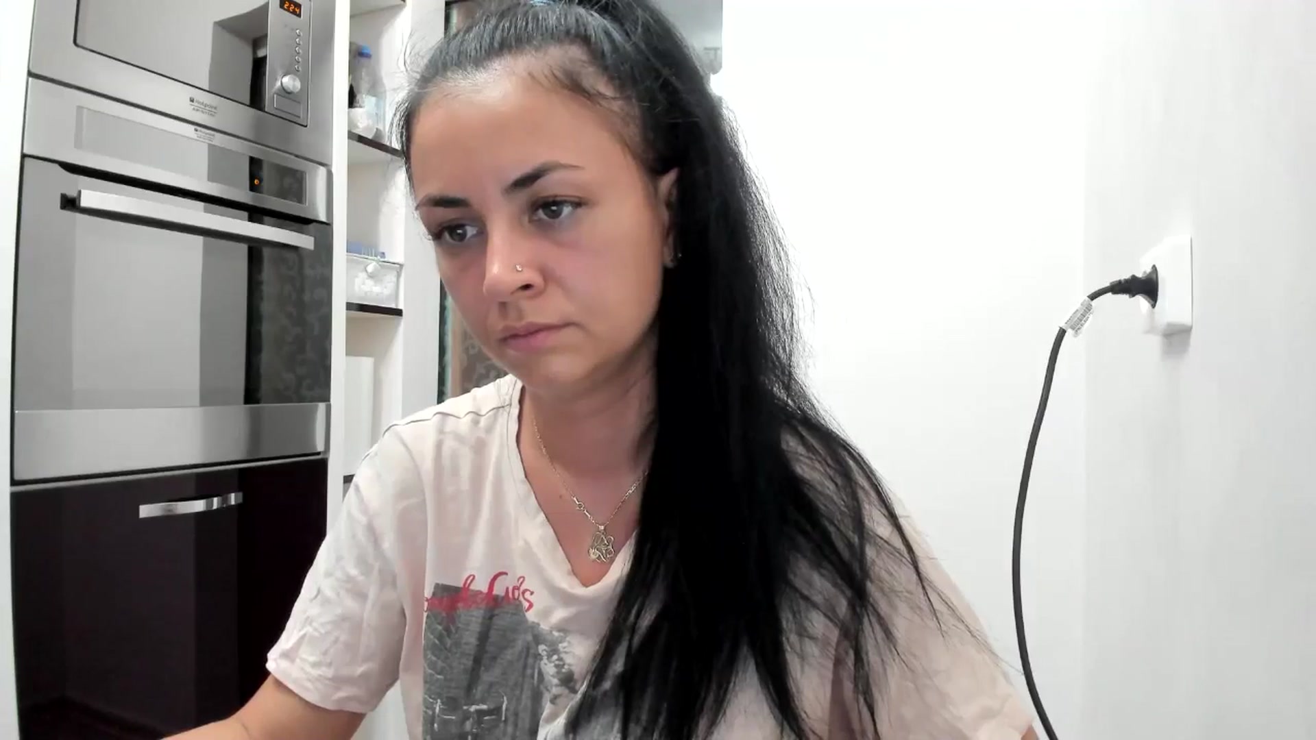 Gallery image thumbnail from aVampirina_'s myfreecams stream on, 08/16/2024, 23:23 image 19 of 20