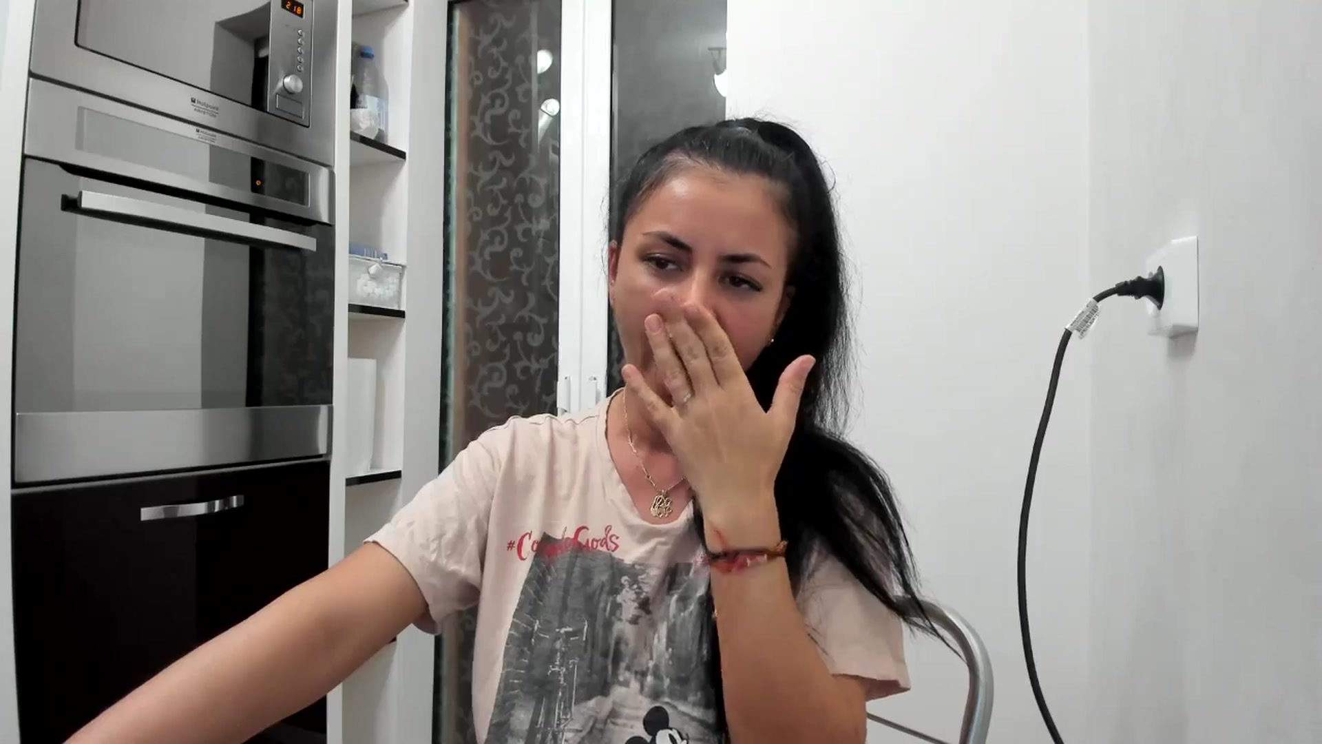 Gallery image thumbnail from aVampirina_'s myfreecams stream on, 08/16/2024, 23:23 image 16 of 20