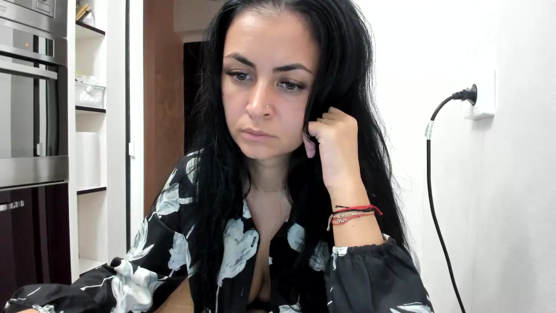 Gallery image thumbnail from aVampirina_'s myfreecams stream on, 09/17/2024, 22:38 image 19 of 20