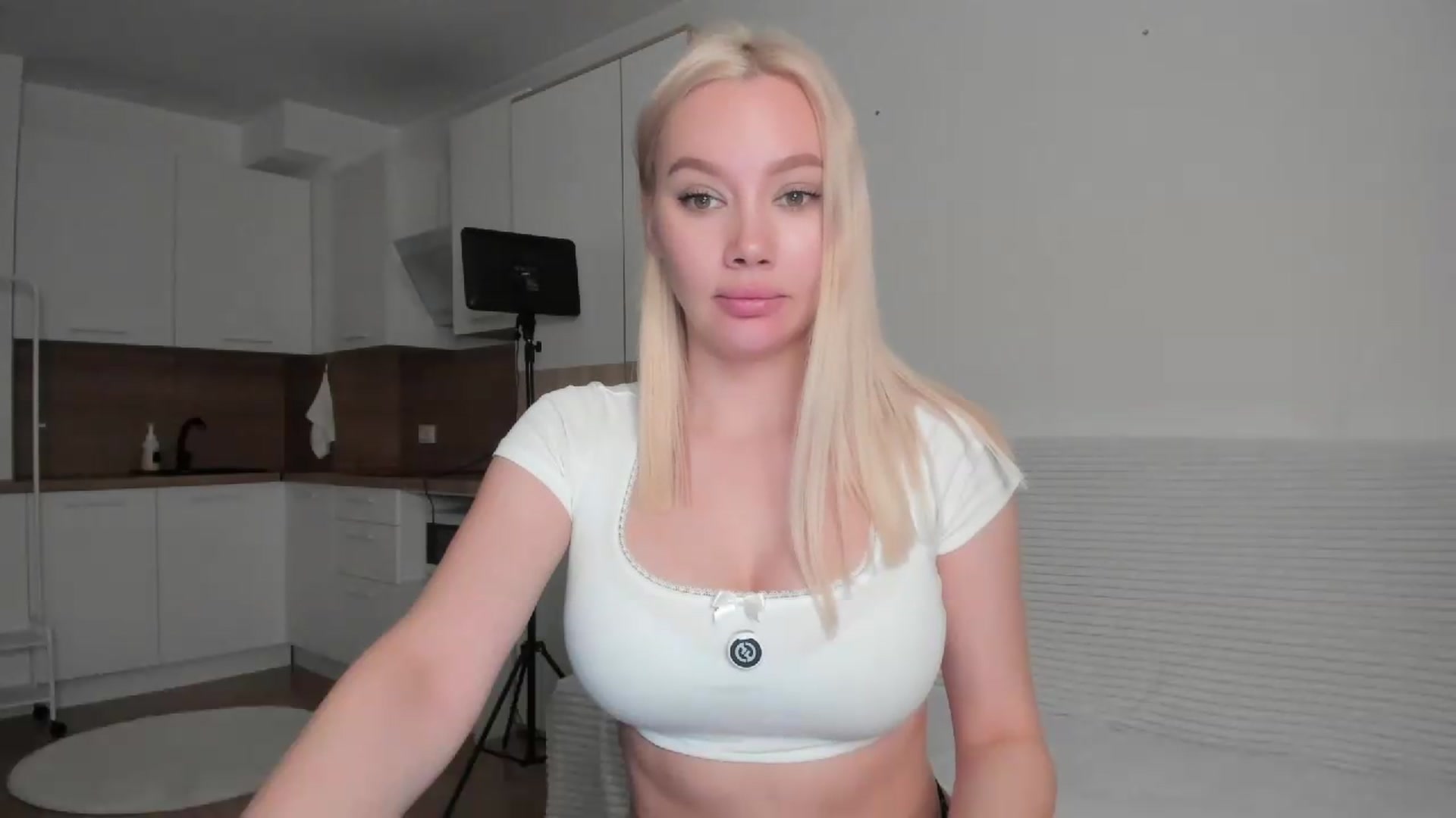 Gallery image thumbnail from a_missmfc's myfreecams stream on, 08/21/2026, 09:16 image 2 of 20