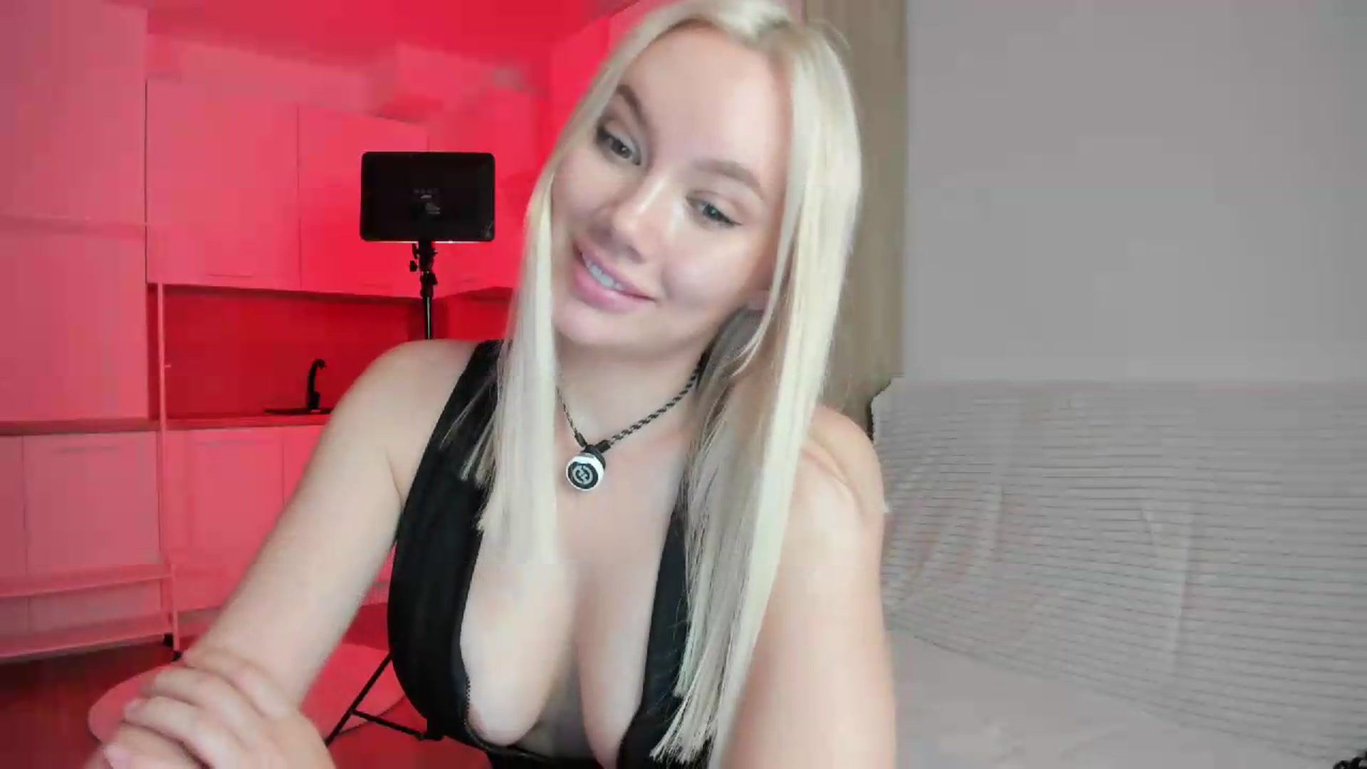 Gallery image thumbnail from a_missmfc's myfreecams stream on, 08/22/2026, 10:38 image 3 of 20