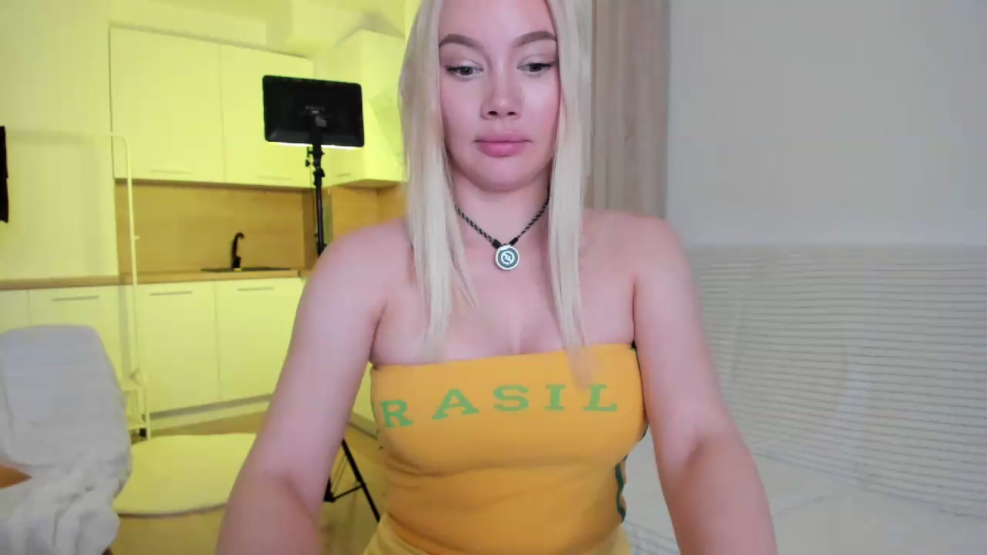 Gallery image thumbnail from a_missmfc's myfreecams stream on, 08/23/2026, 08:33 image 7 of 20