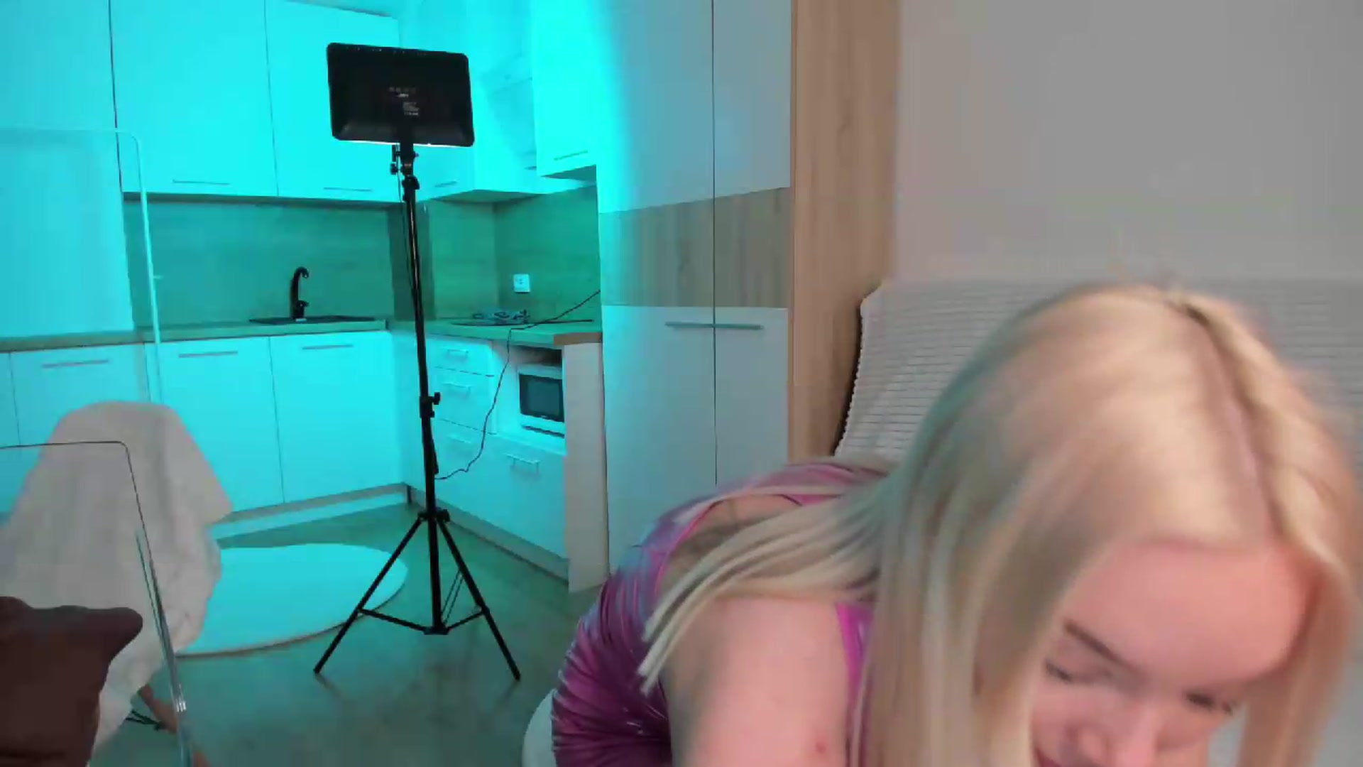 Gallery image thumbnail from a_missmfc's myfreecams stream on, 08/23/2026, 10:51 image 3 of 20