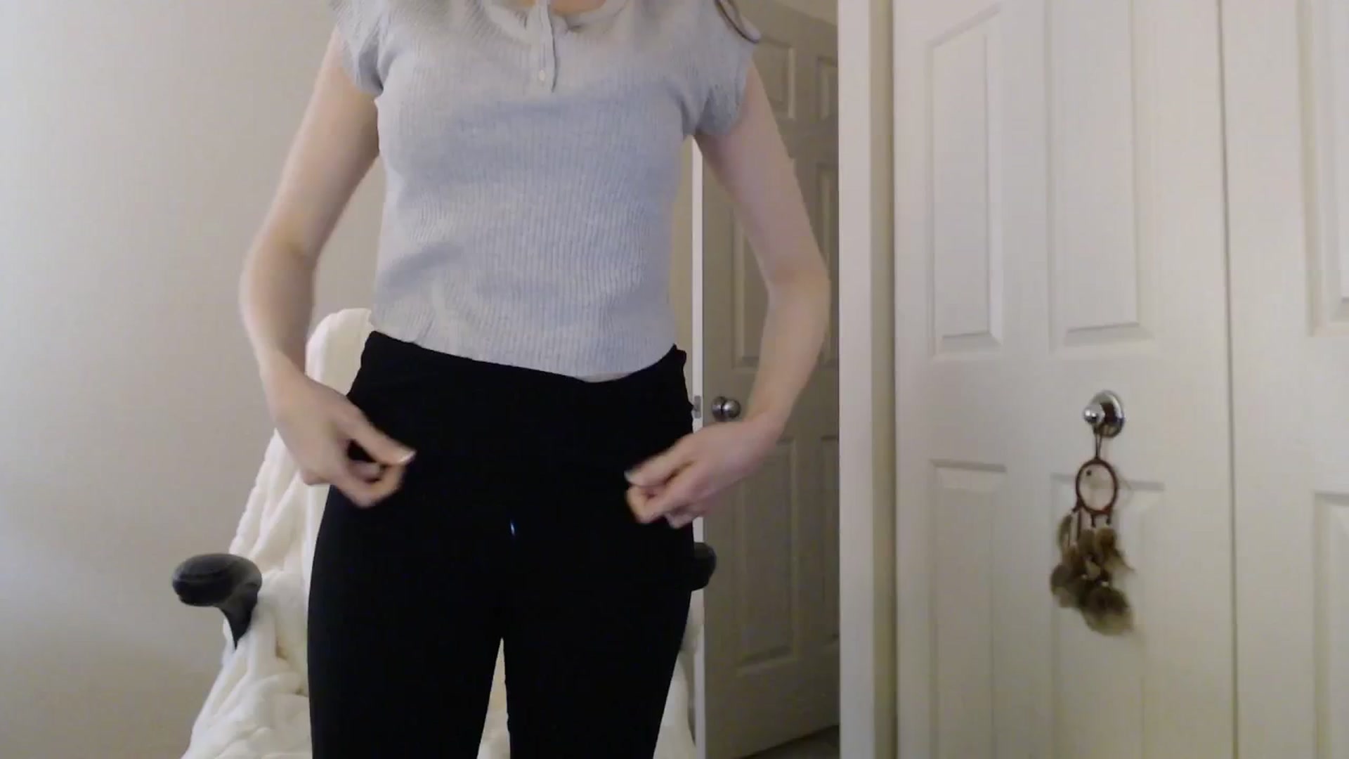 Gallery image thumbnail from a_name_'s myfreecams stream on, 02/23/2026, 01:05 image 17 of 20