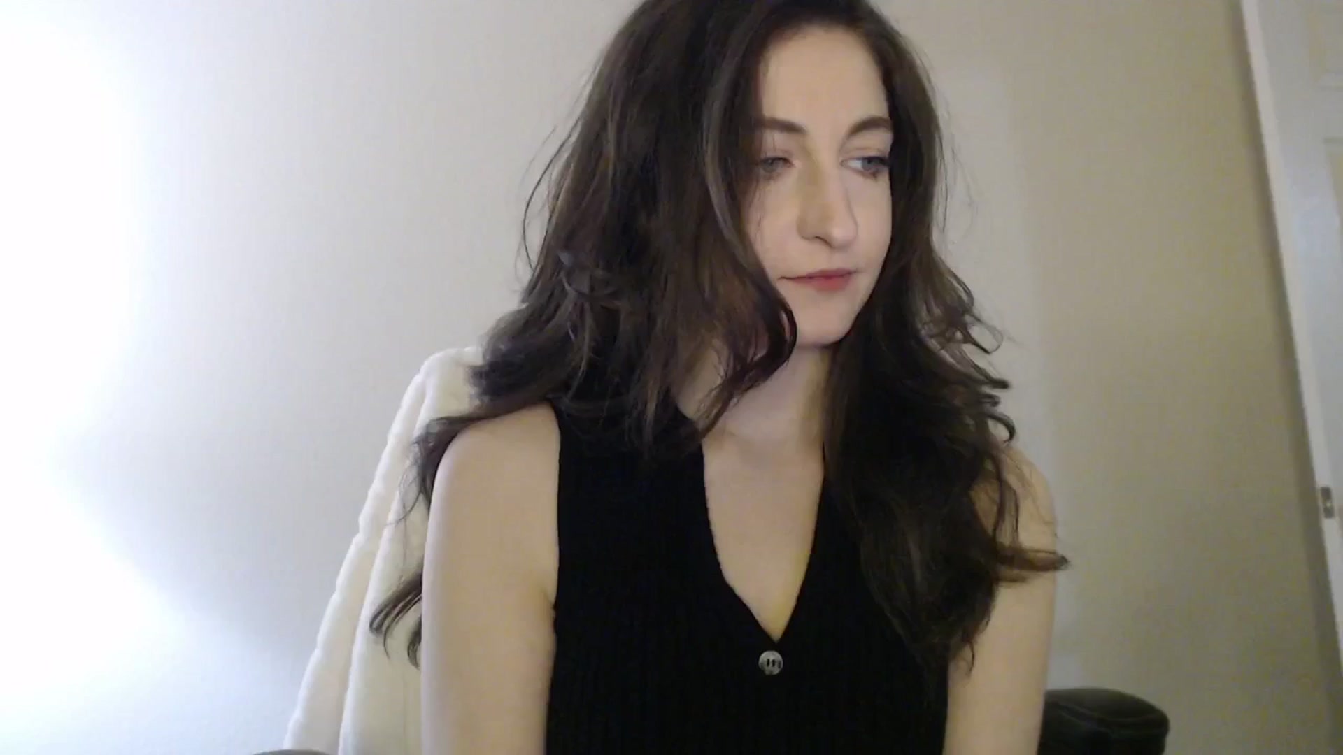 Gallery image thumbnail from a_name_'s myfreecams stream on, 04/05/2026, 03:44 image 3 of 20
