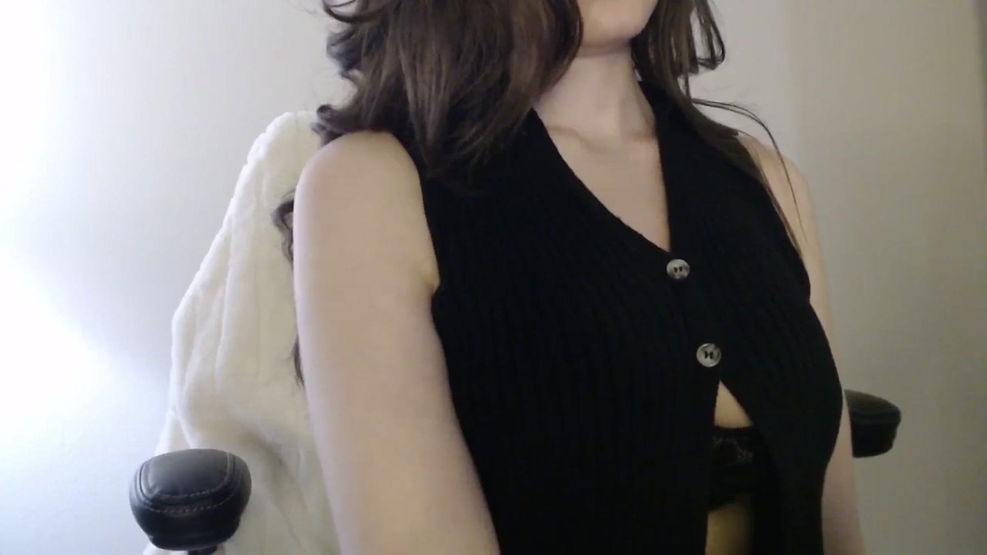 Gallery image thumbnail from a_name_'s myfreecams stream on, 04/05/2026, 03:44 image 15 of 20