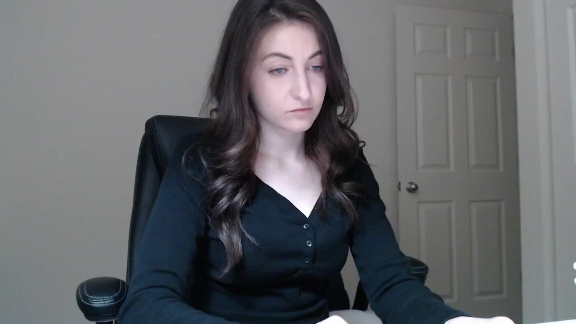 Gallery image thumbnail from a_name_'s myfreecams stream on, 04/06/2026, 01:31 image 1 of 20