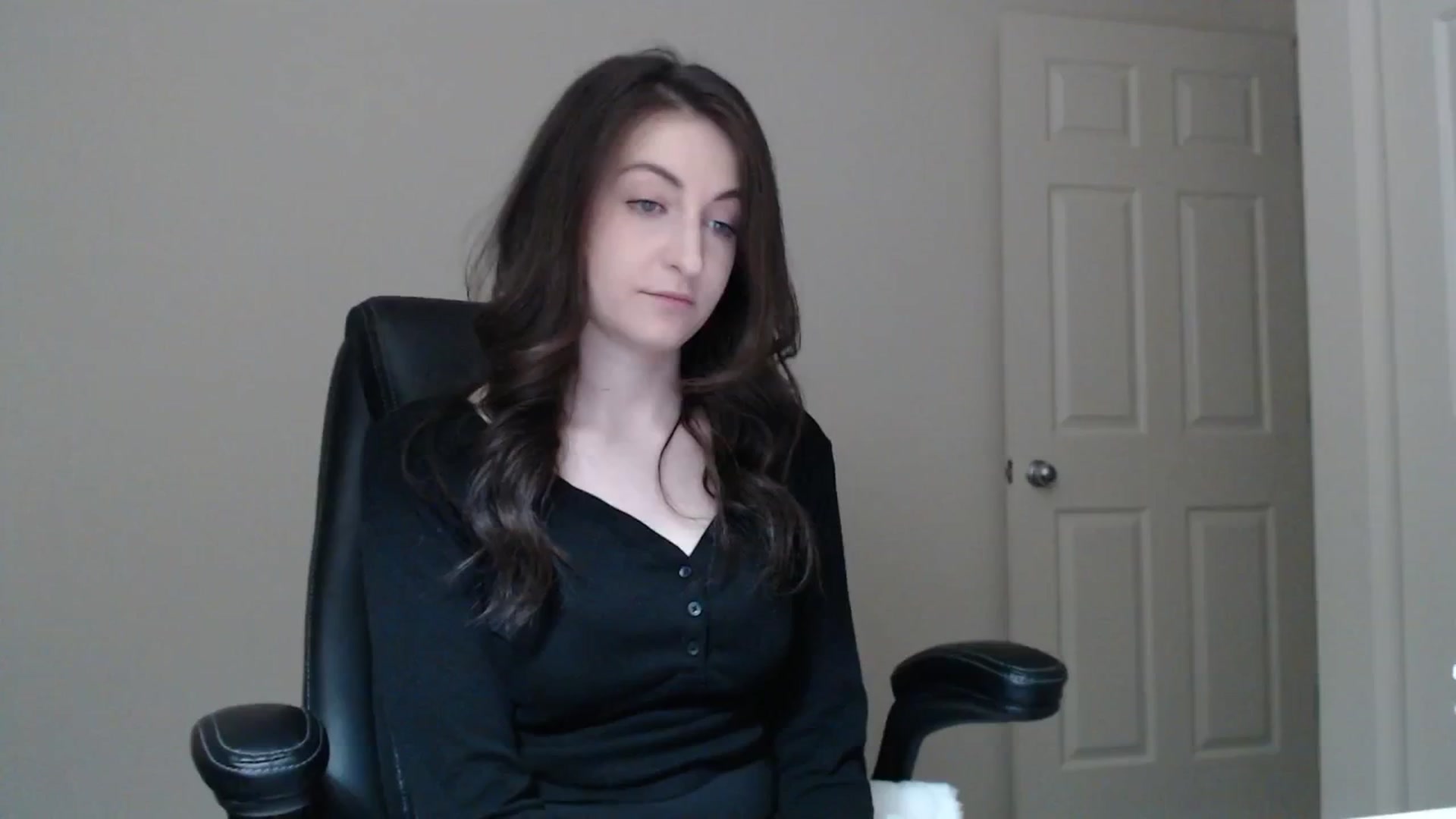 Gallery image thumbnail from a_name_'s myfreecams stream on, 04/06/2026, 01:31 image 10 of 20