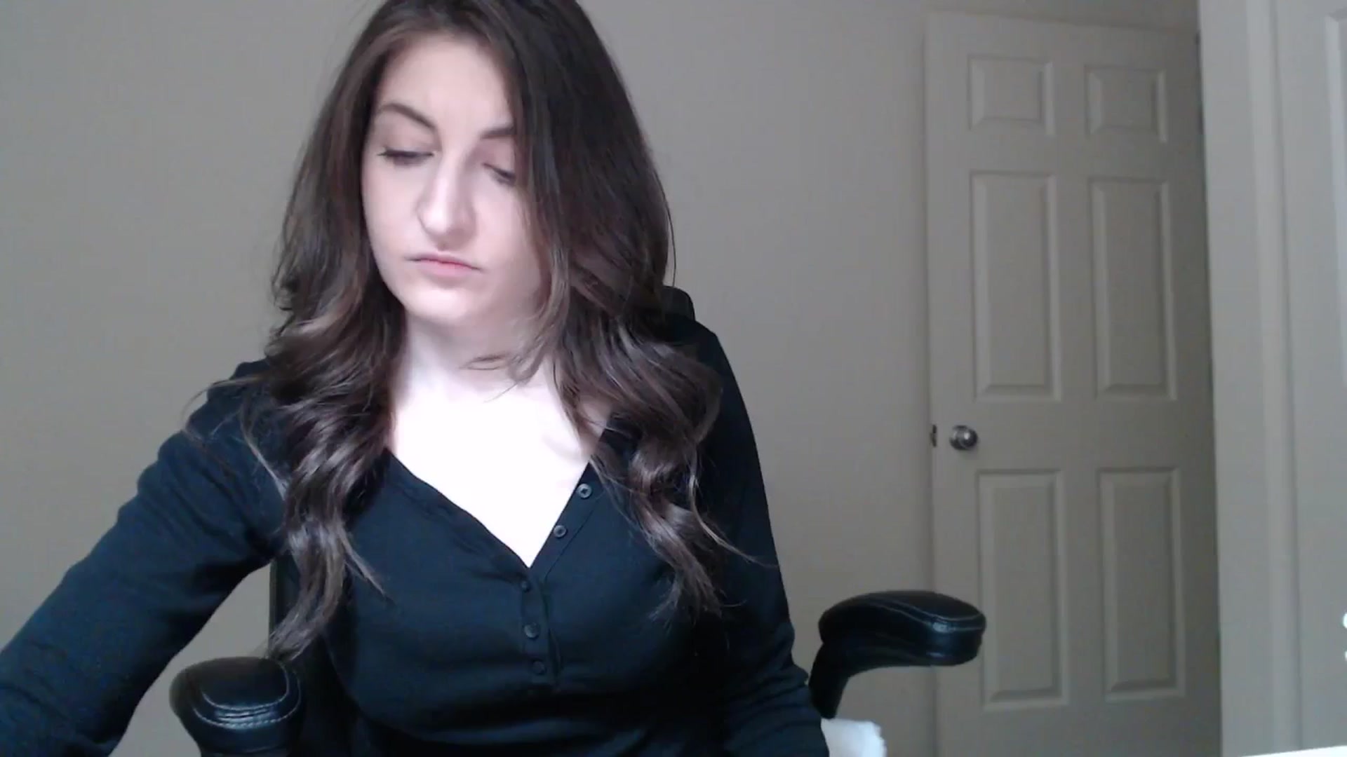 Gallery image thumbnail from a_name_'s myfreecams stream on, 04/06/2026, 01:31 image 4 of 20