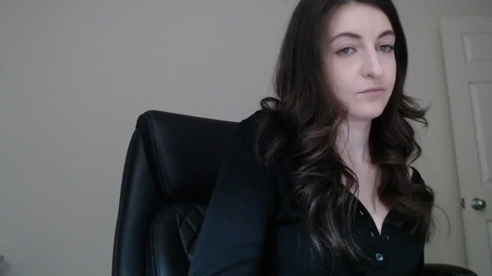 Gallery image thumbnail from a_name_'s myfreecams stream on, 04/06/2026, 03:11 image 10 of 20