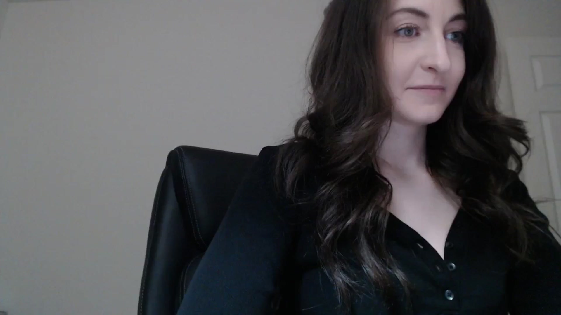 Gallery image thumbnail from a_name_'s myfreecams stream on, 04/06/2026, 03:11 image 14 of 20