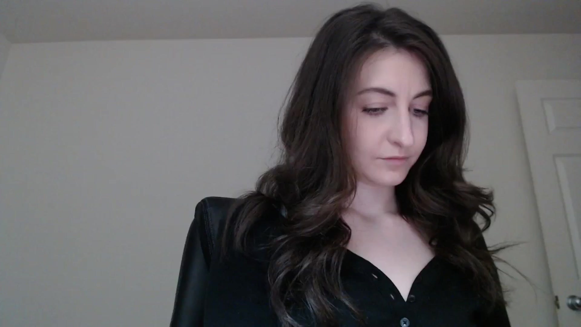 Gallery image thumbnail from a_name_'s myfreecams stream on, 04/06/2026, 03:11 image 13 of 20