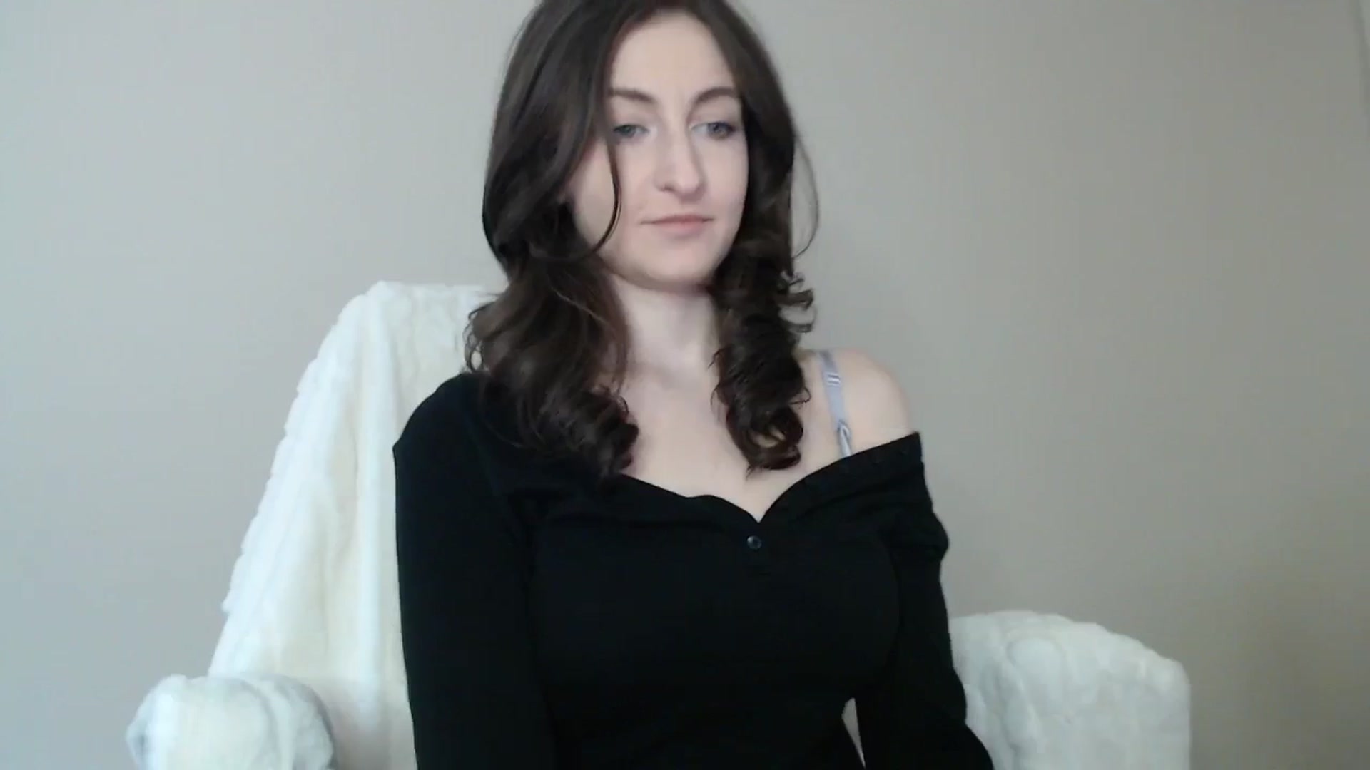 Gallery image thumbnail from a_name_'s myfreecams stream on, 04/22/2026, 02:45 image 12 of 20