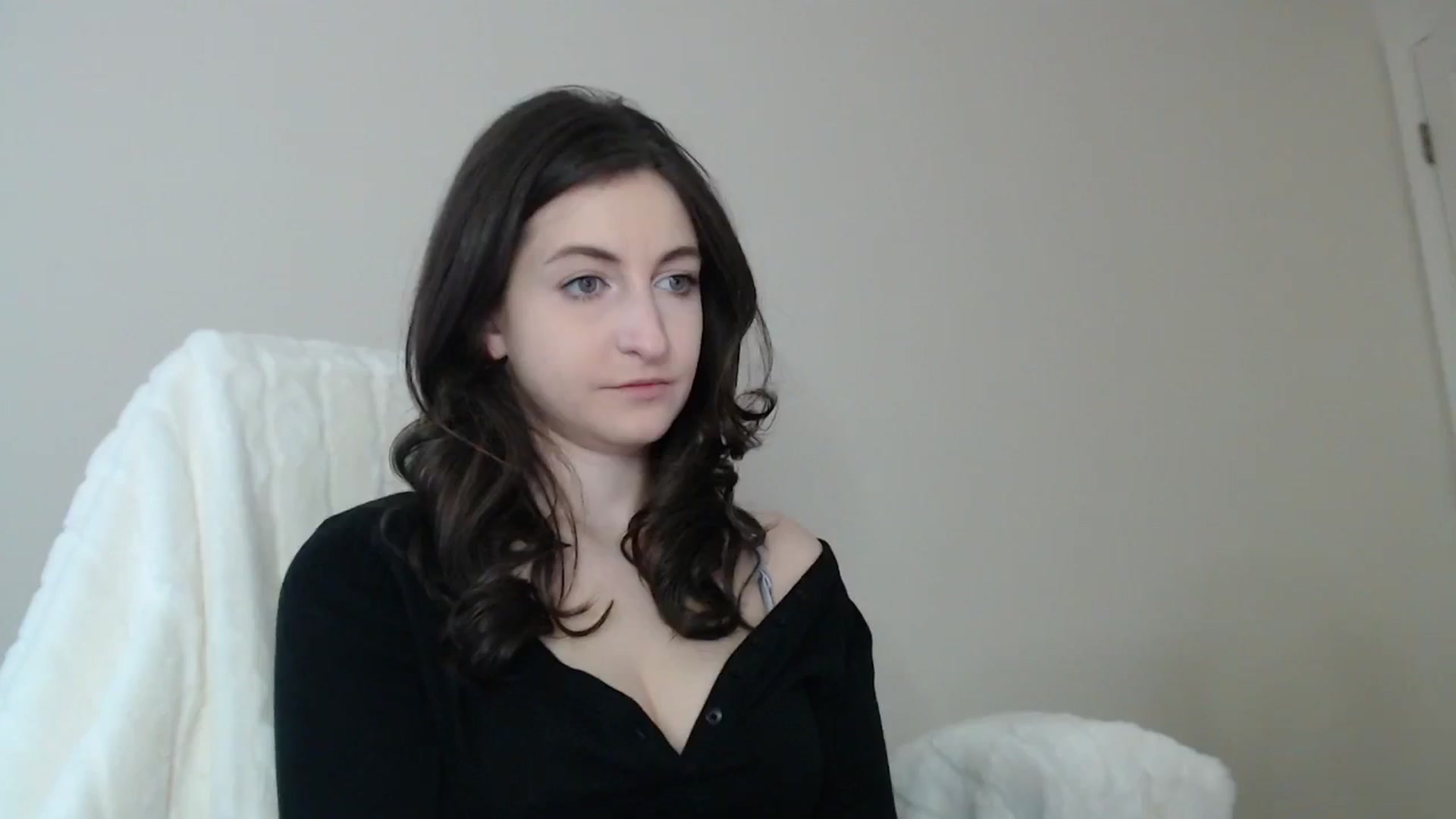 Gallery image thumbnail from a_name_'s myfreecams stream on, 04/22/2026, 02:45 image 15 of 20