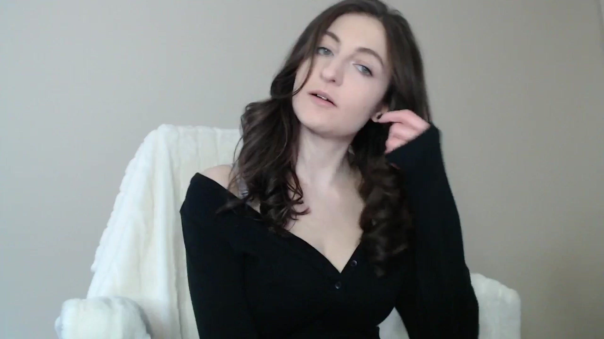 Gallery image thumbnail from a_name_'s myfreecams stream on, 04/22/2026, 02:45 image 11 of 20
