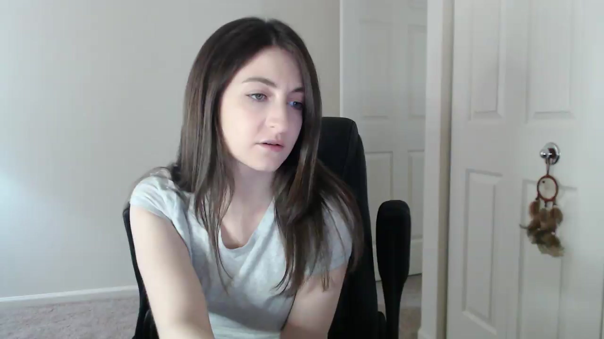 Gallery image thumbnail from a_name_'s myfreecams stream on, 04/24/2026, 04:01 image 1 of 20