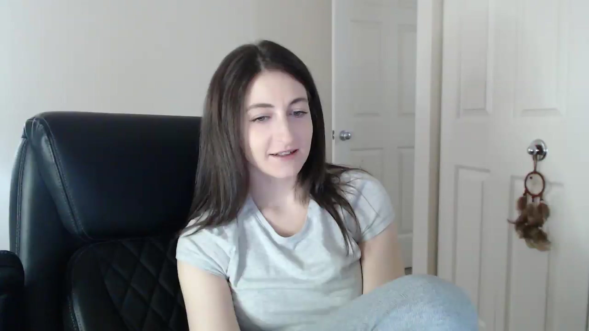 Gallery image thumbnail from a_name_'s myfreecams stream on, 04/24/2026, 04:01 image 7 of 20