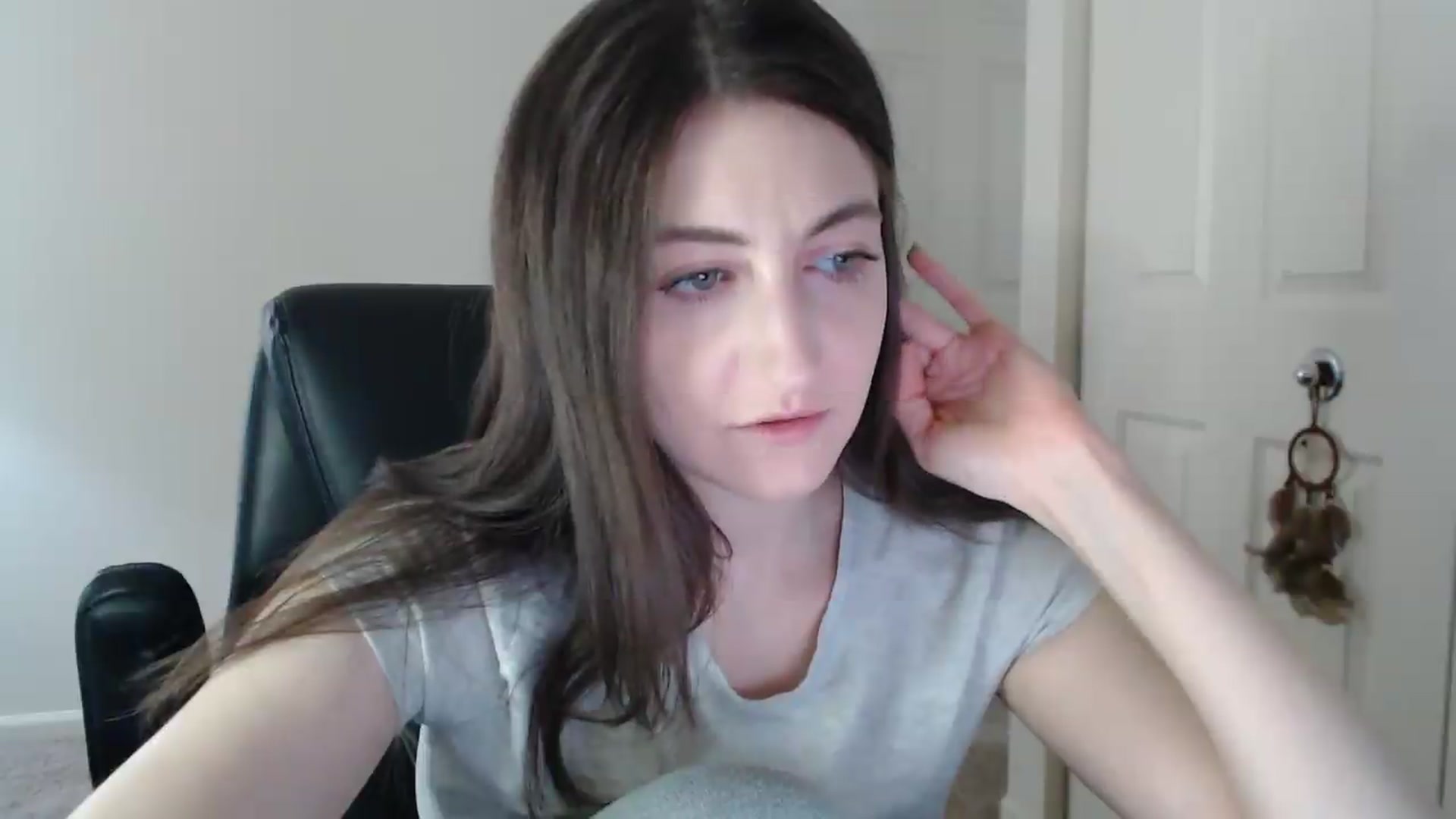 Gallery image thumbnail from a_name_'s myfreecams stream on, 04/24/2026, 04:01 image 11 of 20
