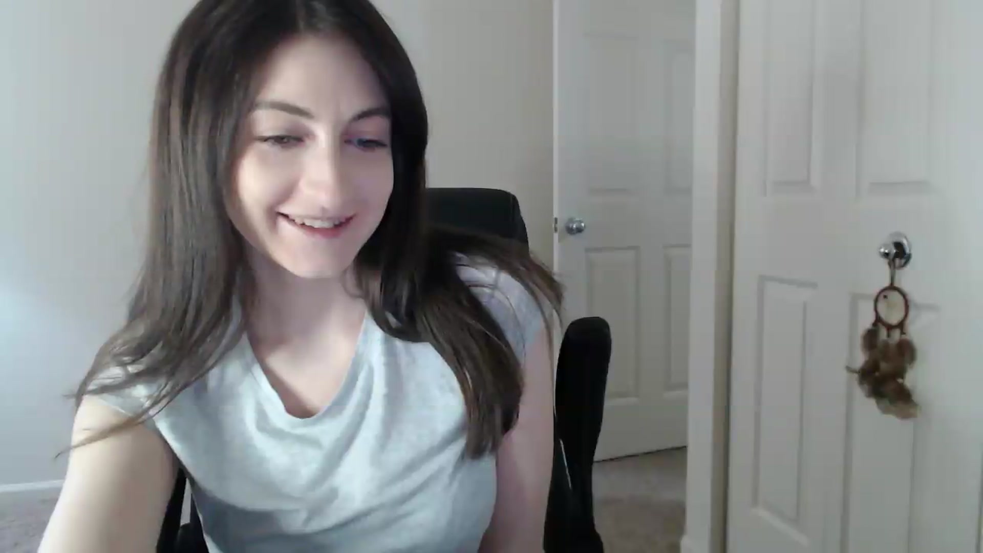 Gallery image thumbnail from a_name_'s myfreecams stream on, 04/24/2026, 04:01 image 3 of 20
